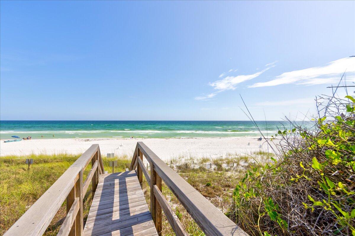 SEANEST VILLAGE - Residential