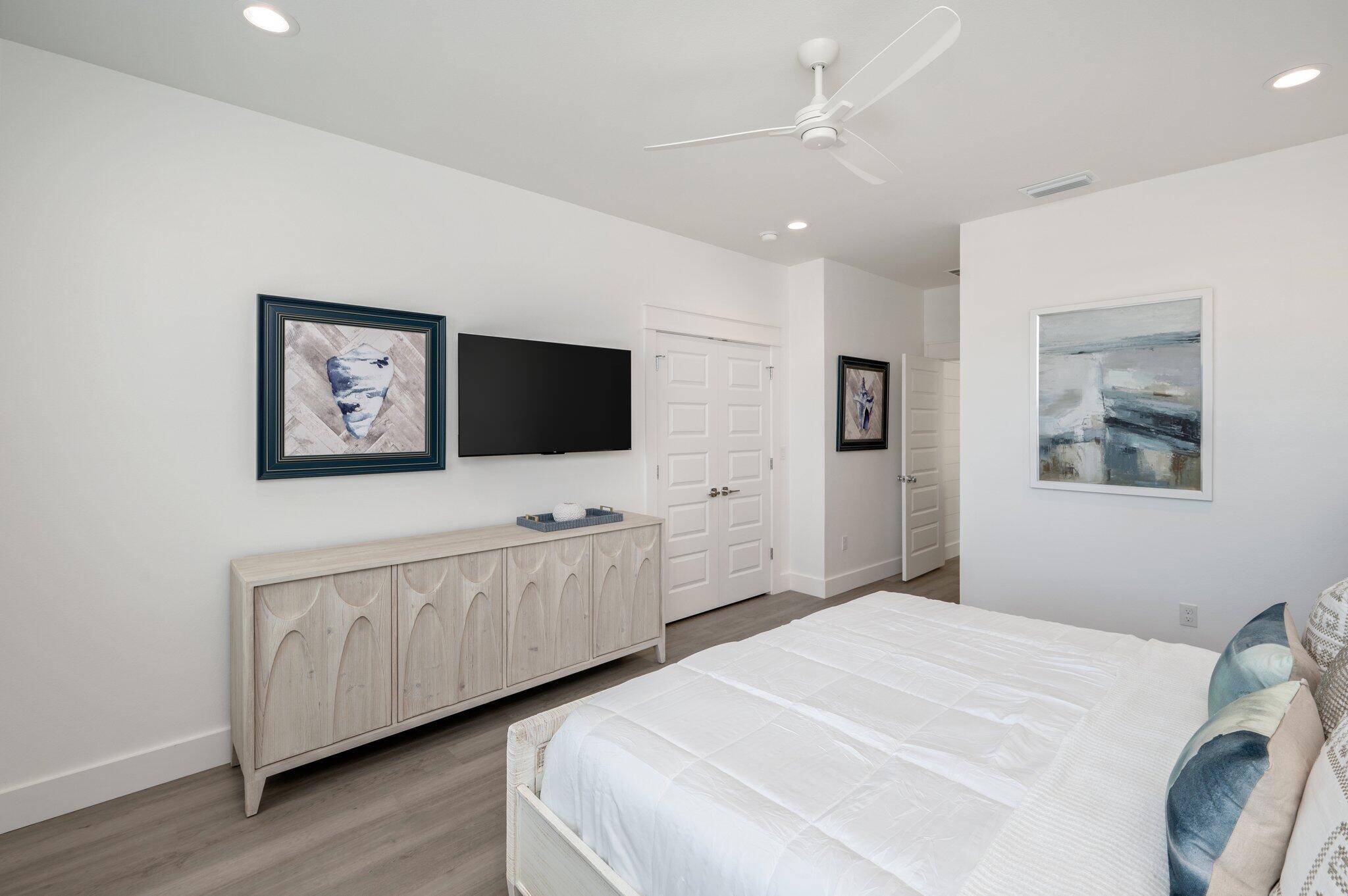 EASTERN LAKE S/D - Residential