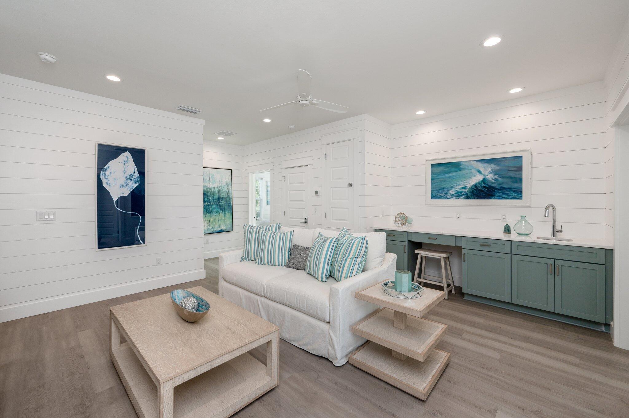 EASTERN LAKE S/D - Residential