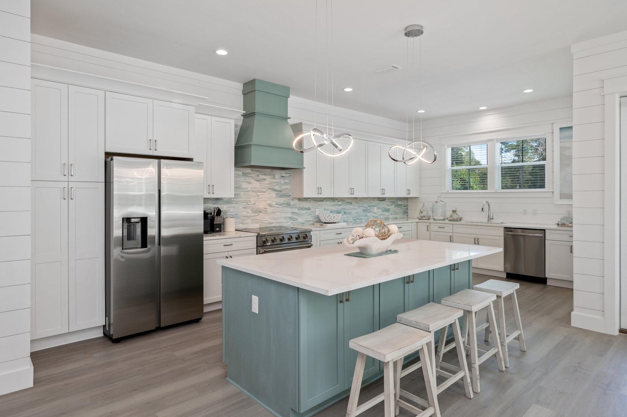 EASTERN LAKE S/D - Residential