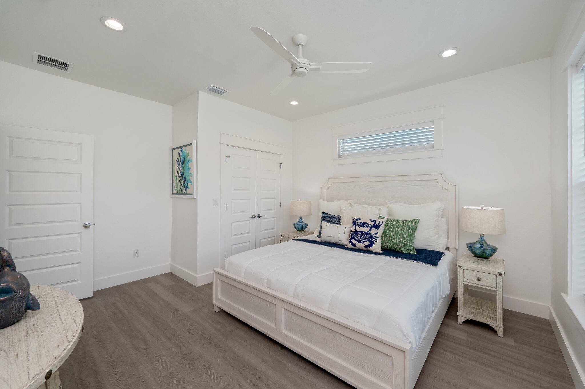 EASTERN LAKE S/D - Residential