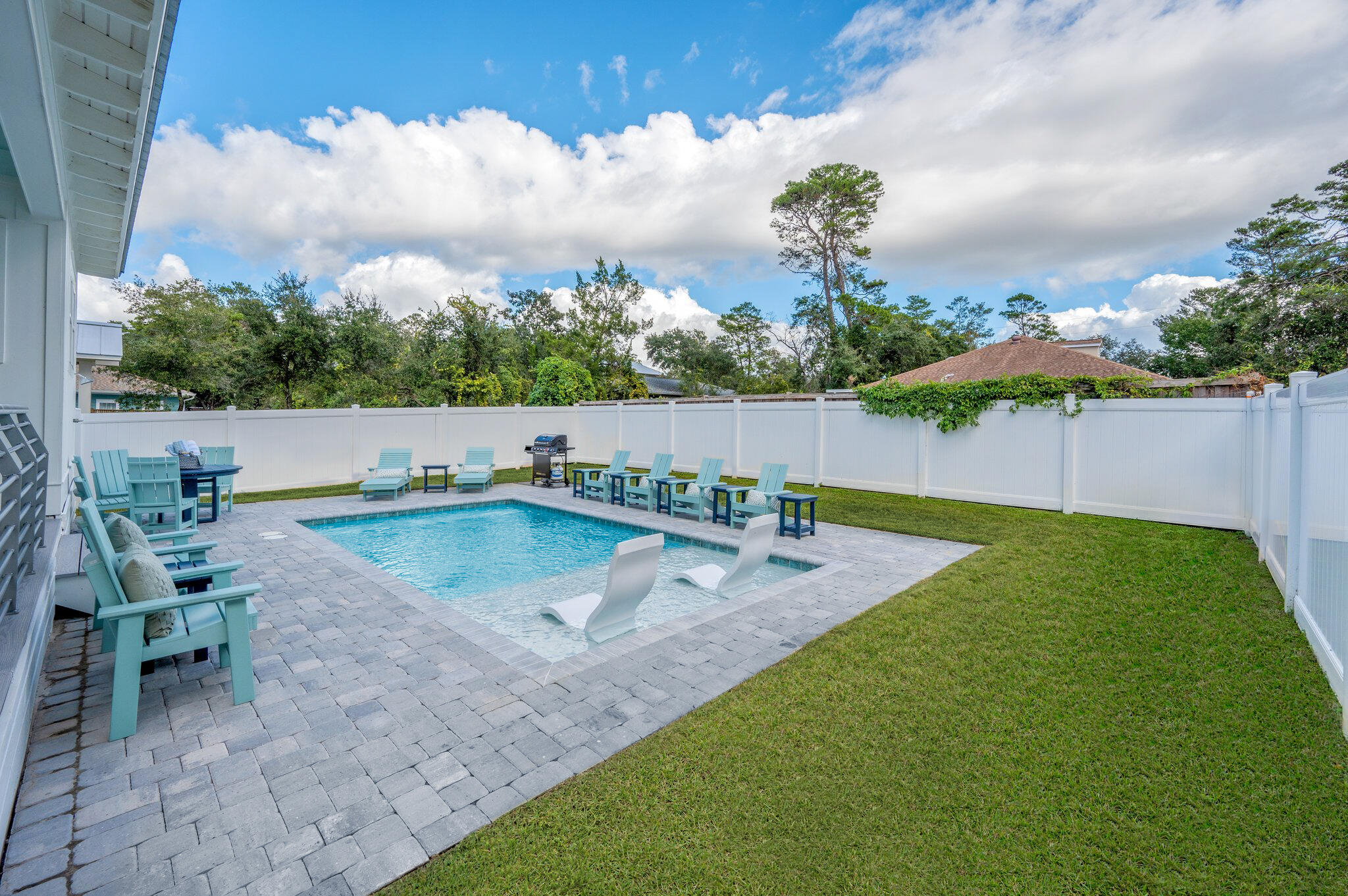 EASTERN LAKE S/D - Residential