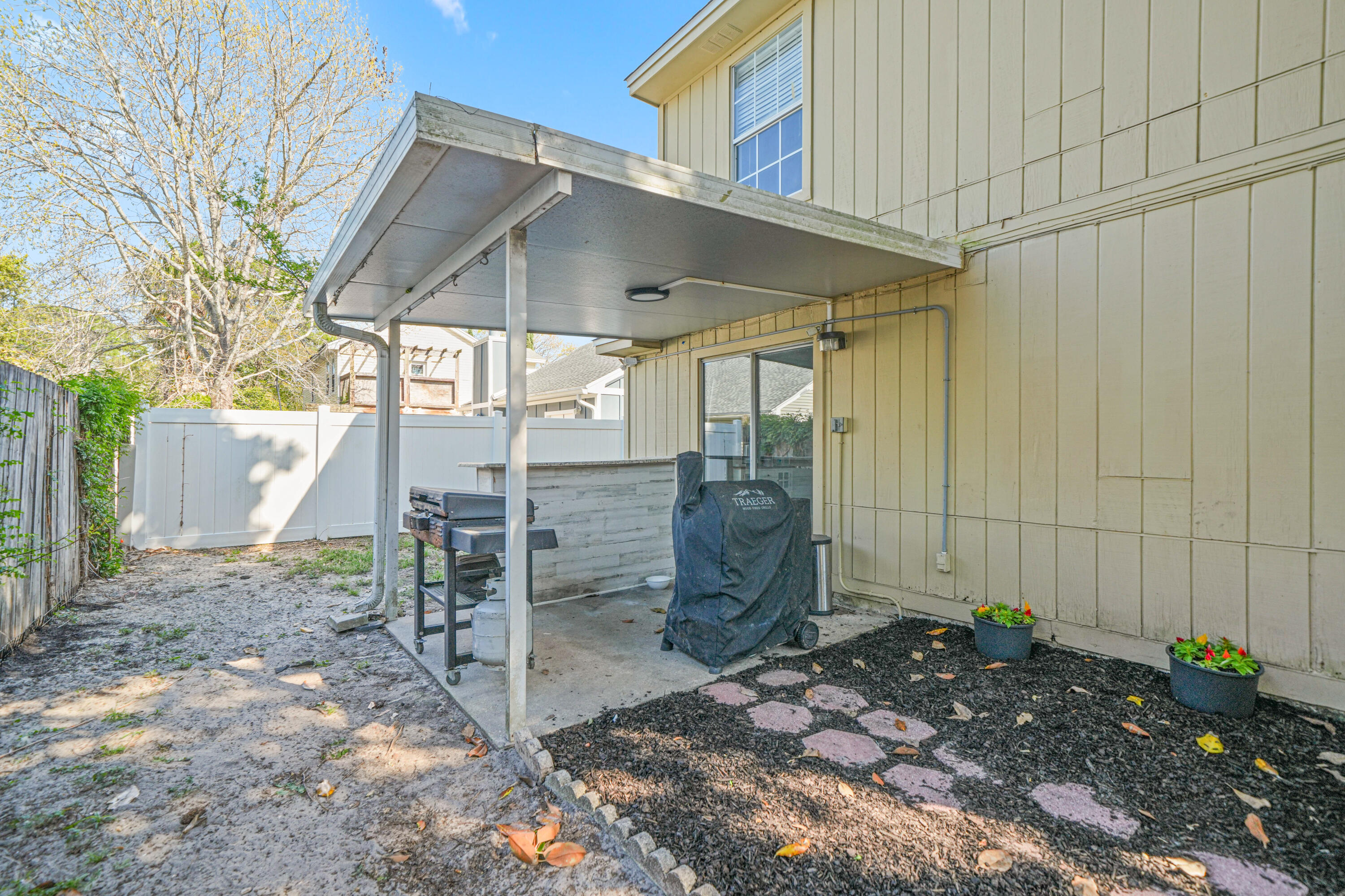 CANTERBURY WOODS - Residential