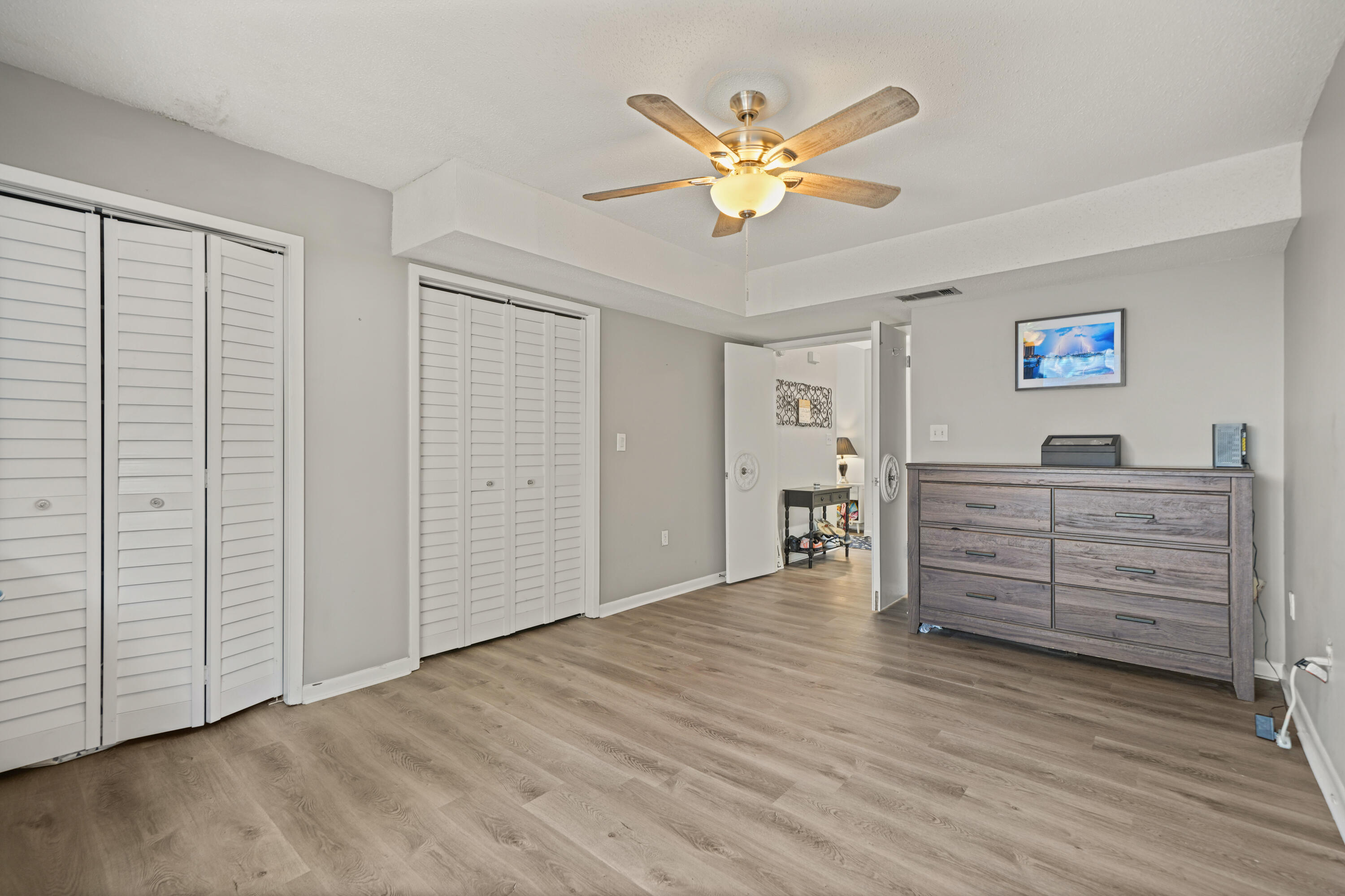 CANTERBURY WOODS - Residential