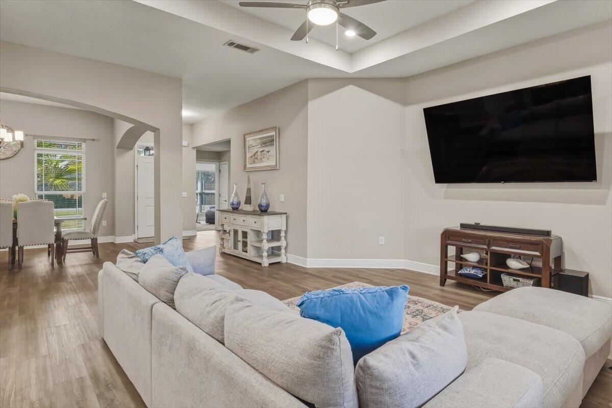 HOLLEY BY THE SEA - Residential