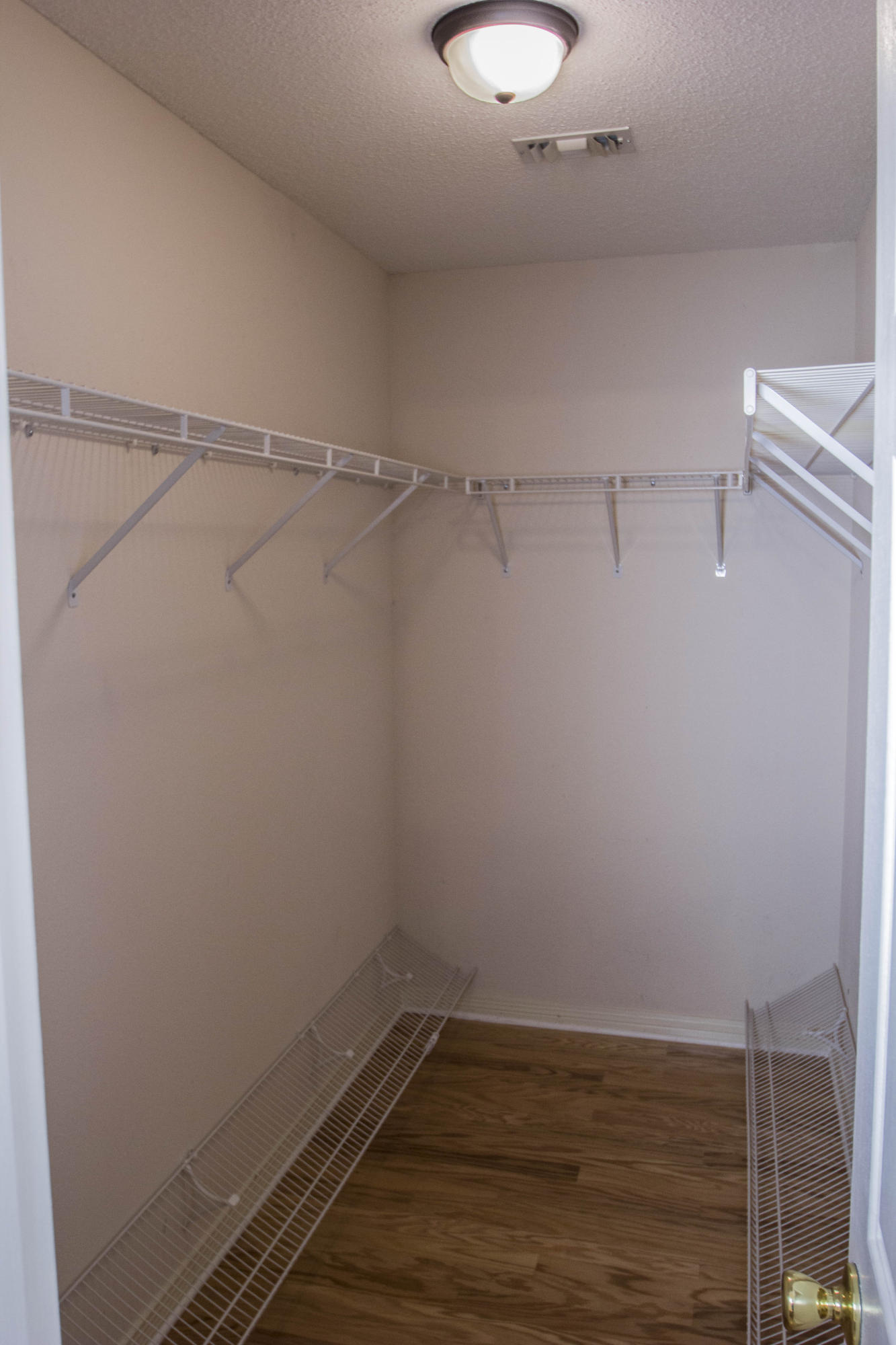 BRIGHTON OAKS - Residential