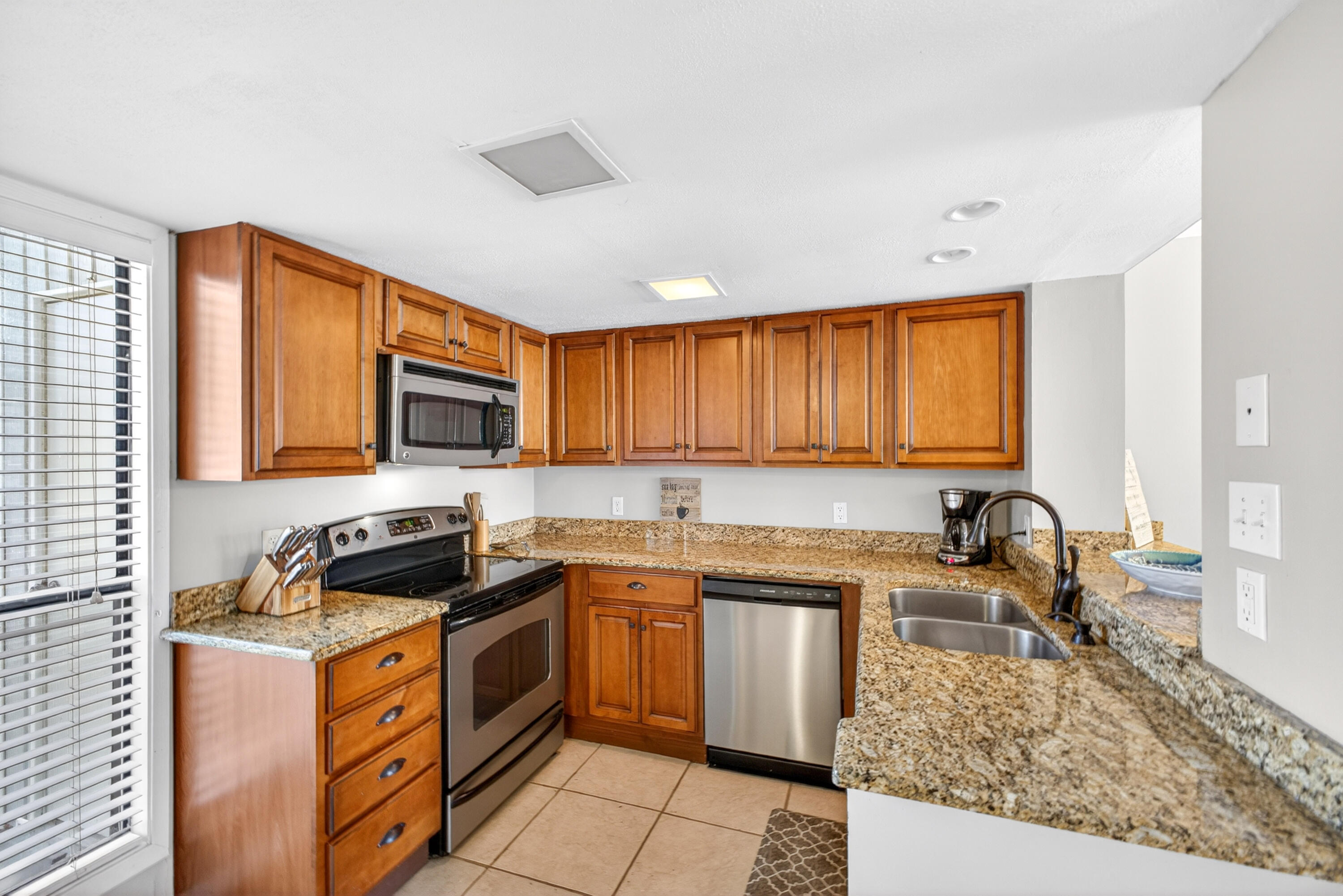 SANDPIPER VILLAGE CONDO - Residential