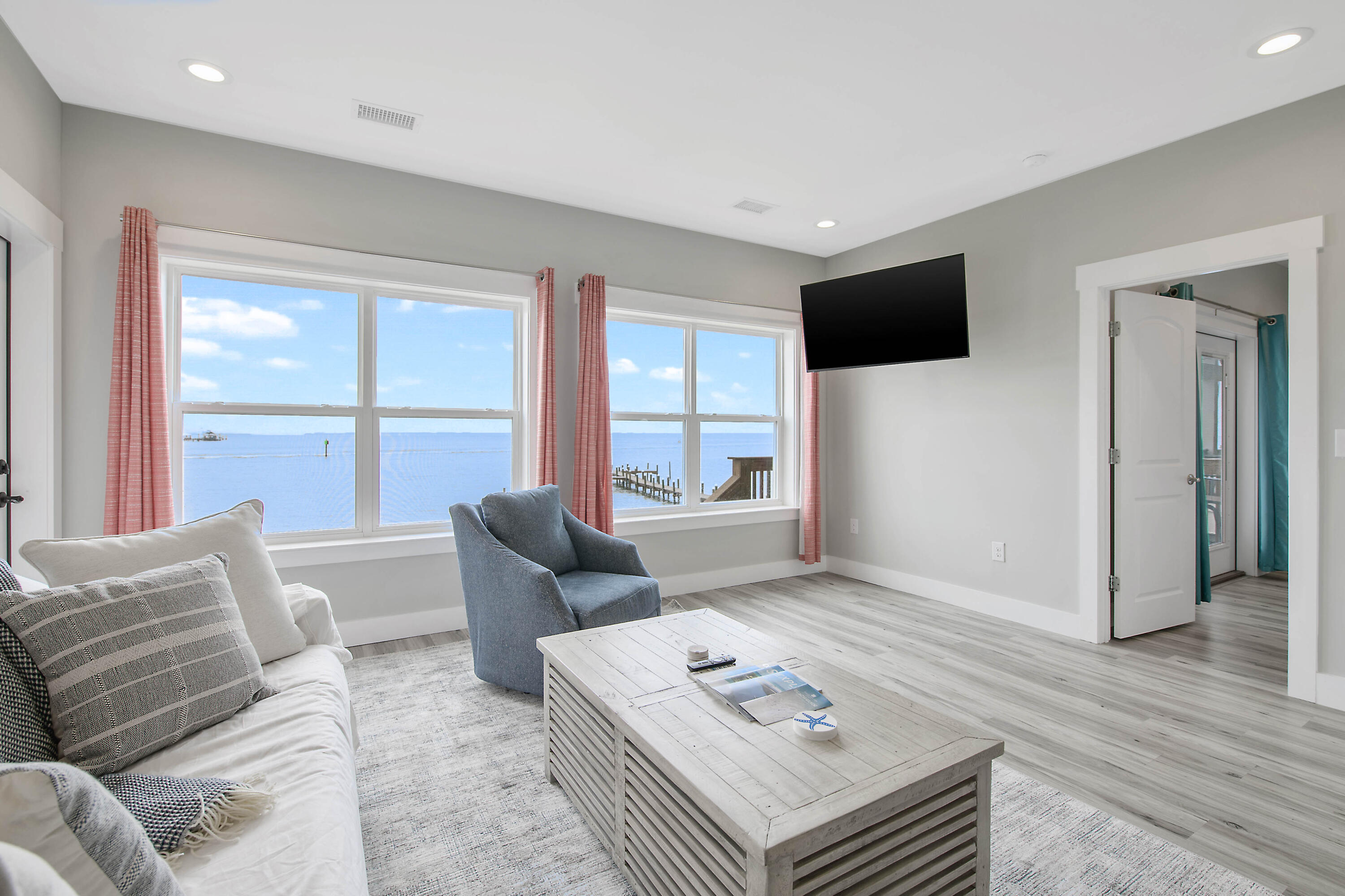 METES & BOUNDS - Residential Lease