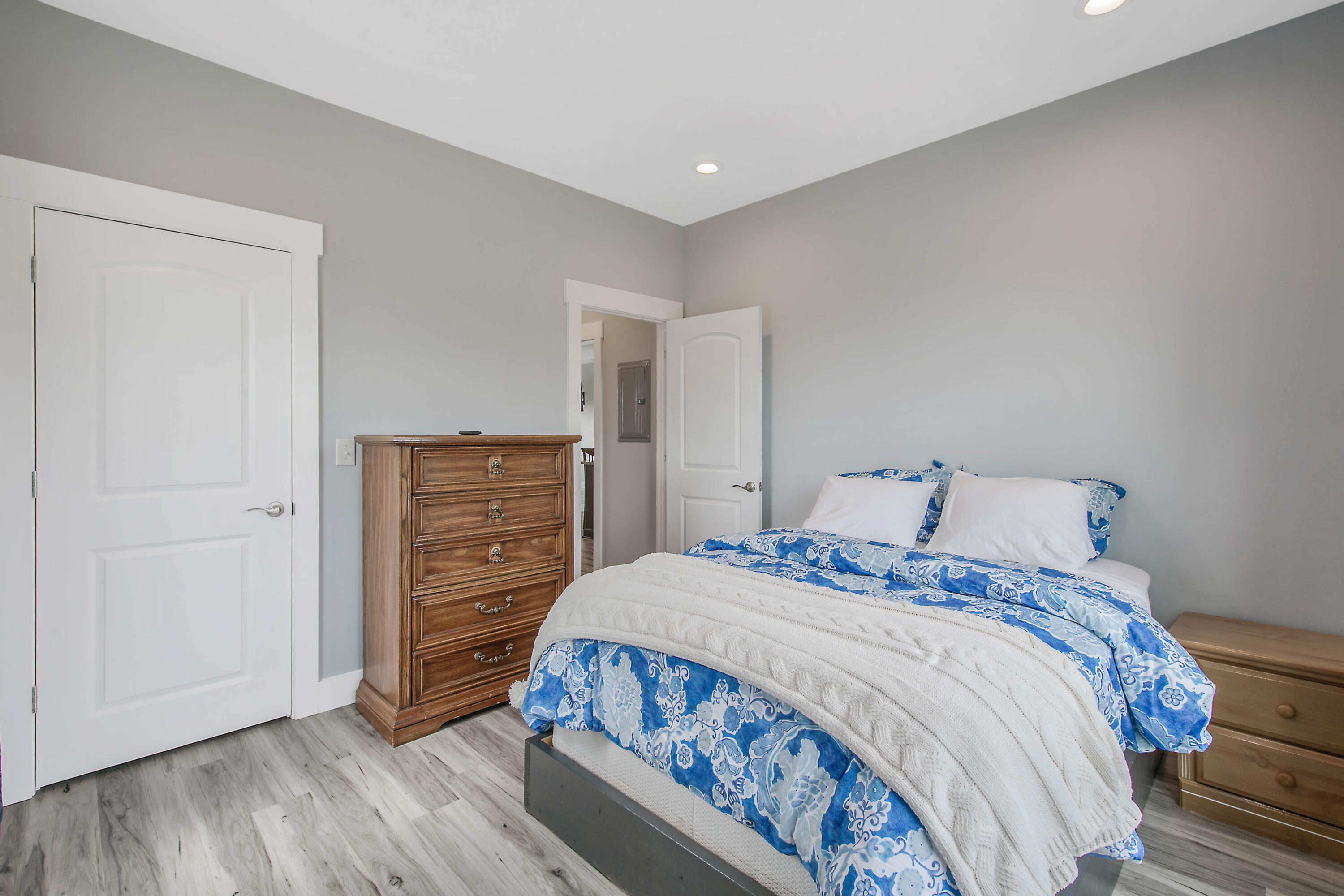 METES & BOUNDS - Residential Lease