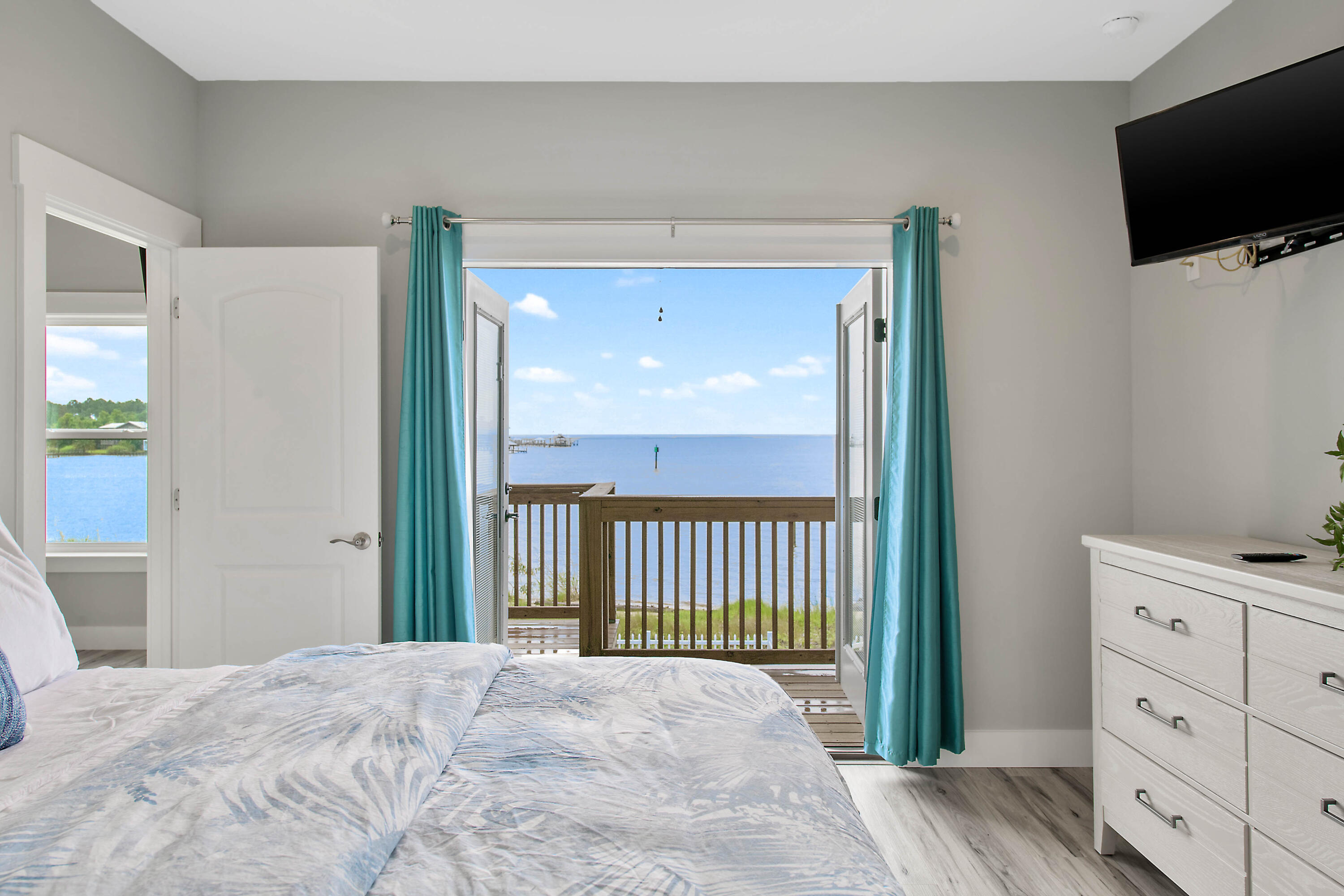METES & BOUNDS - Residential Lease
