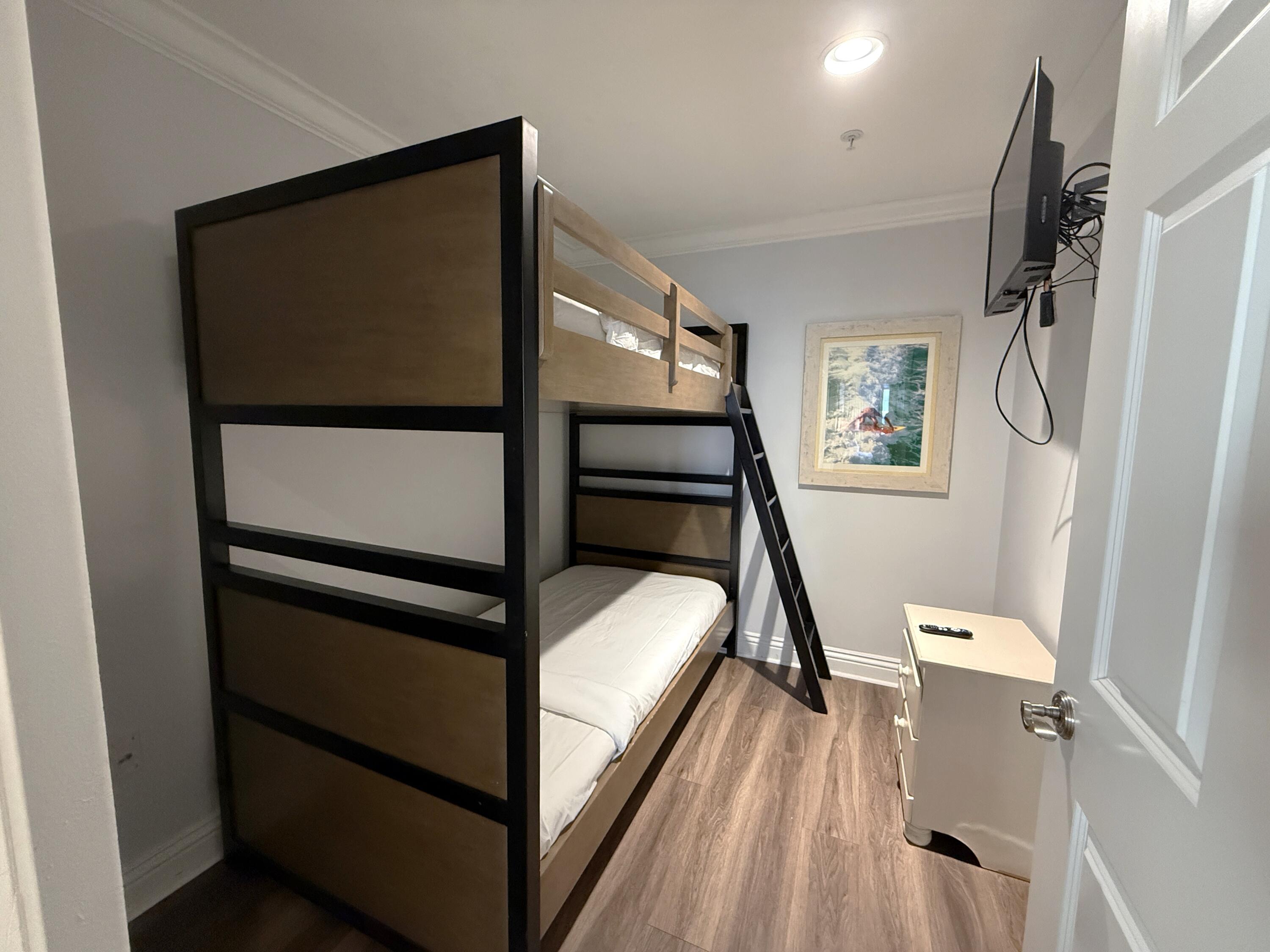 EMERALD GRANDE - Residential