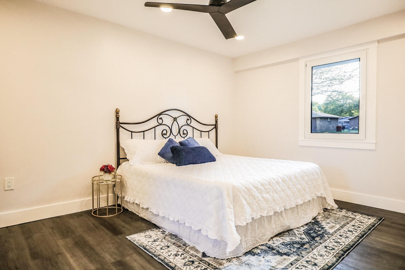 WOODLAND HOMES - Residential