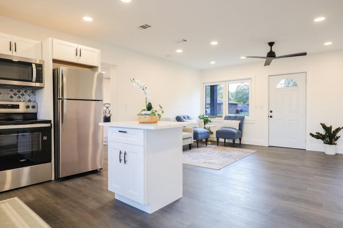 WOODLAND HOMES - Residential