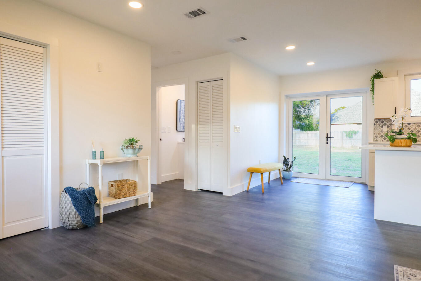 WOODLAND HOMES - Residential