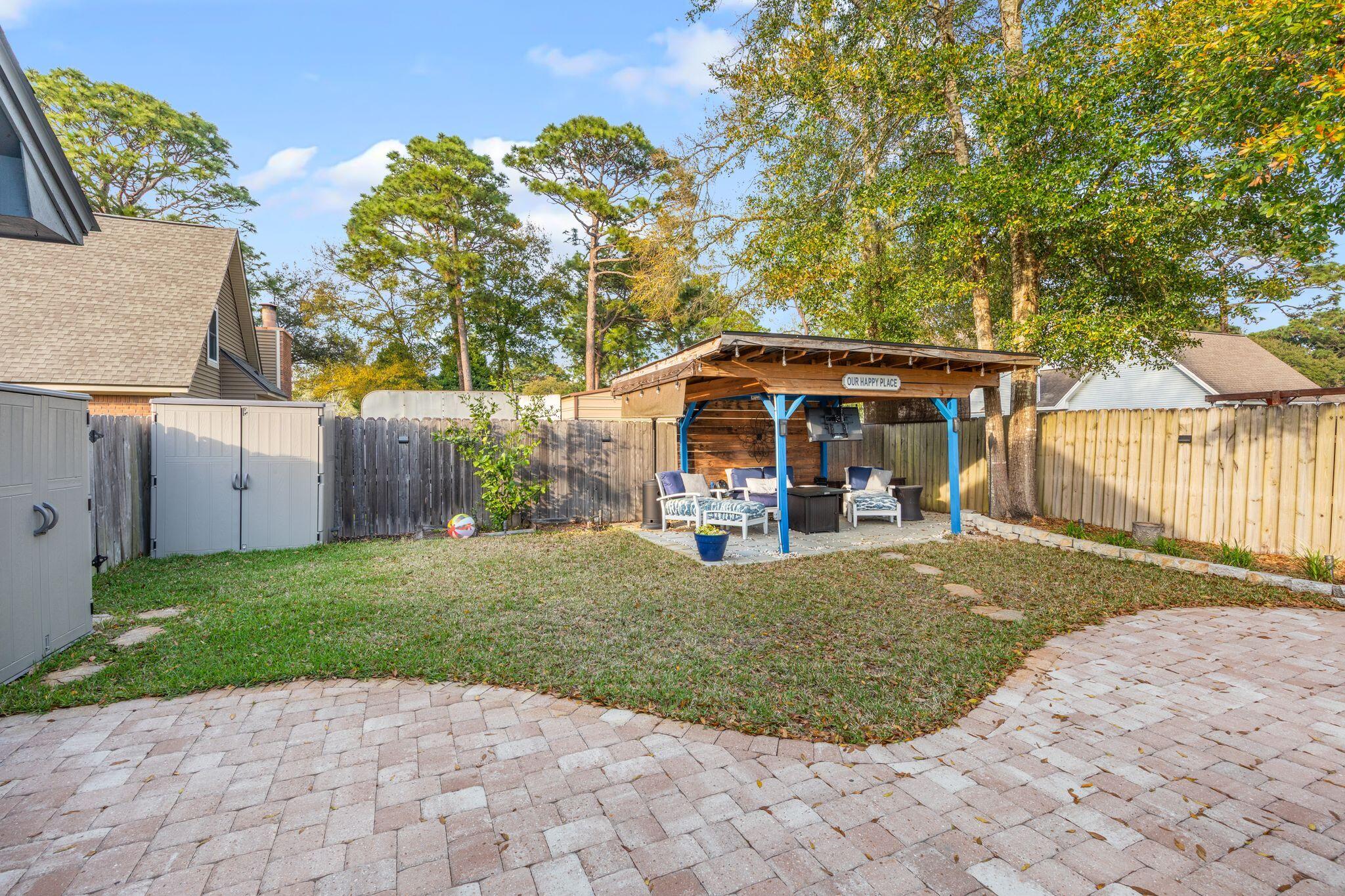 RAINTREE ESTATES - Residential