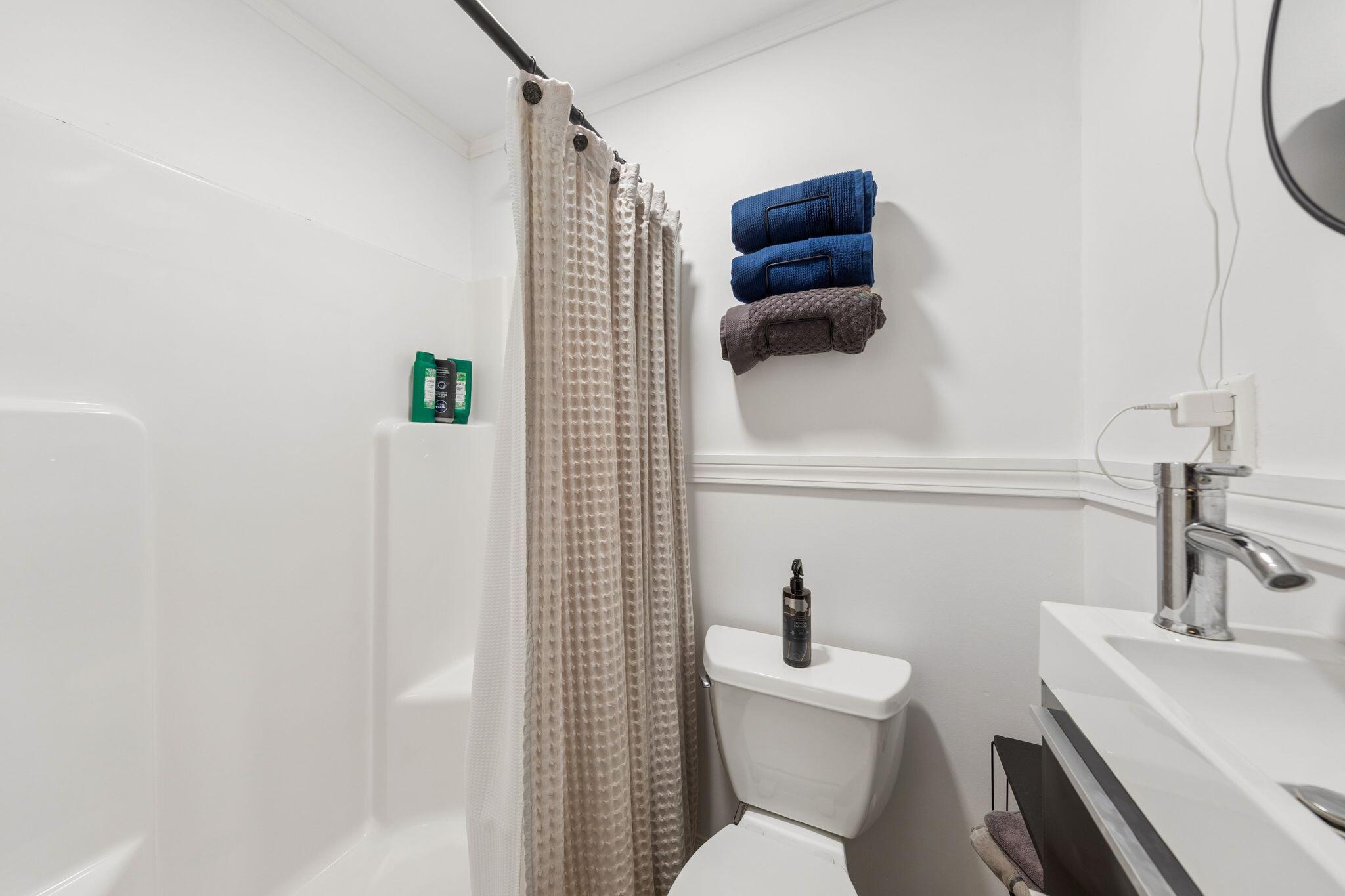 RAINTREE ESTATES - Residential