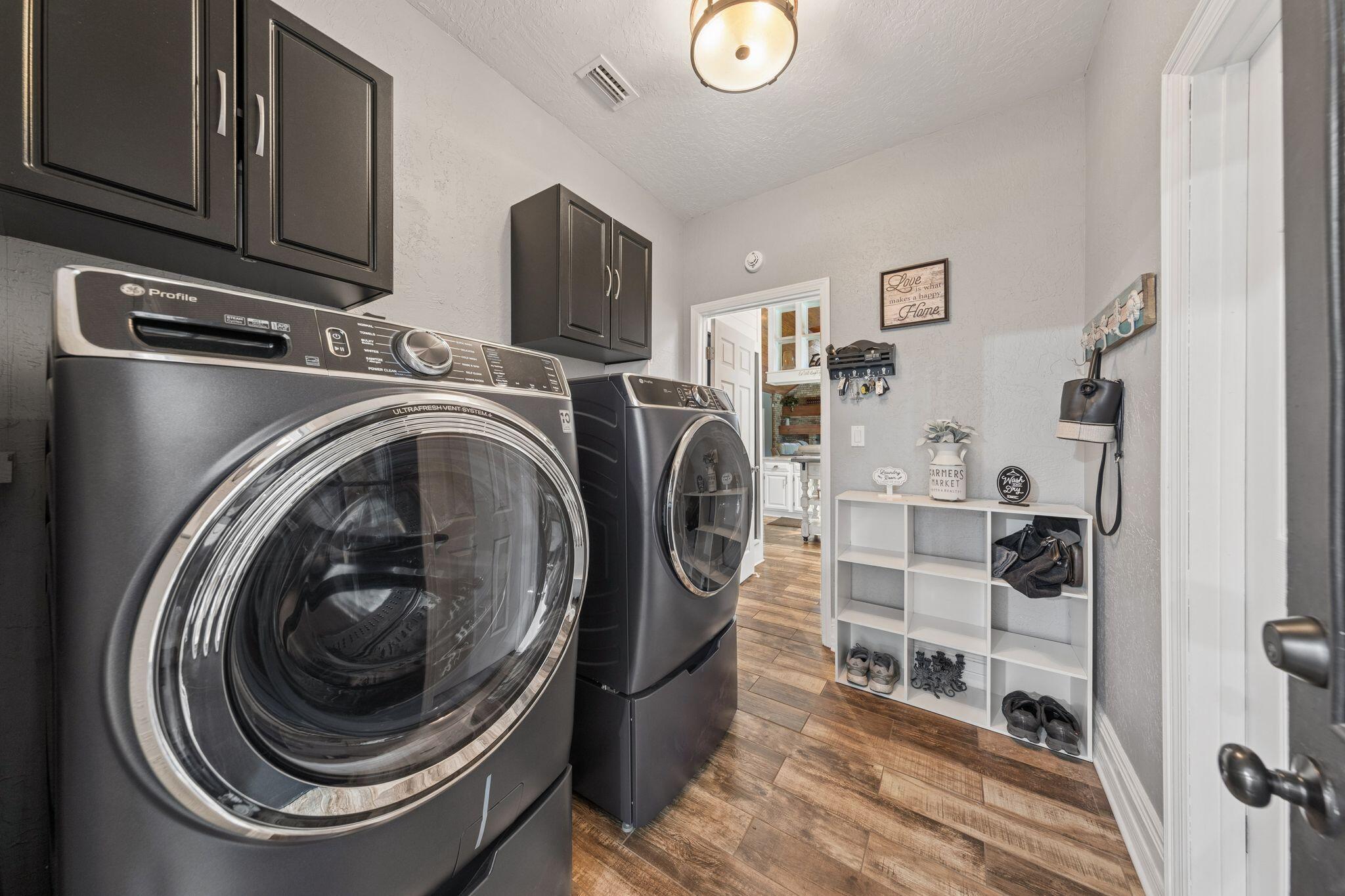 RAINTREE ESTATES - Residential