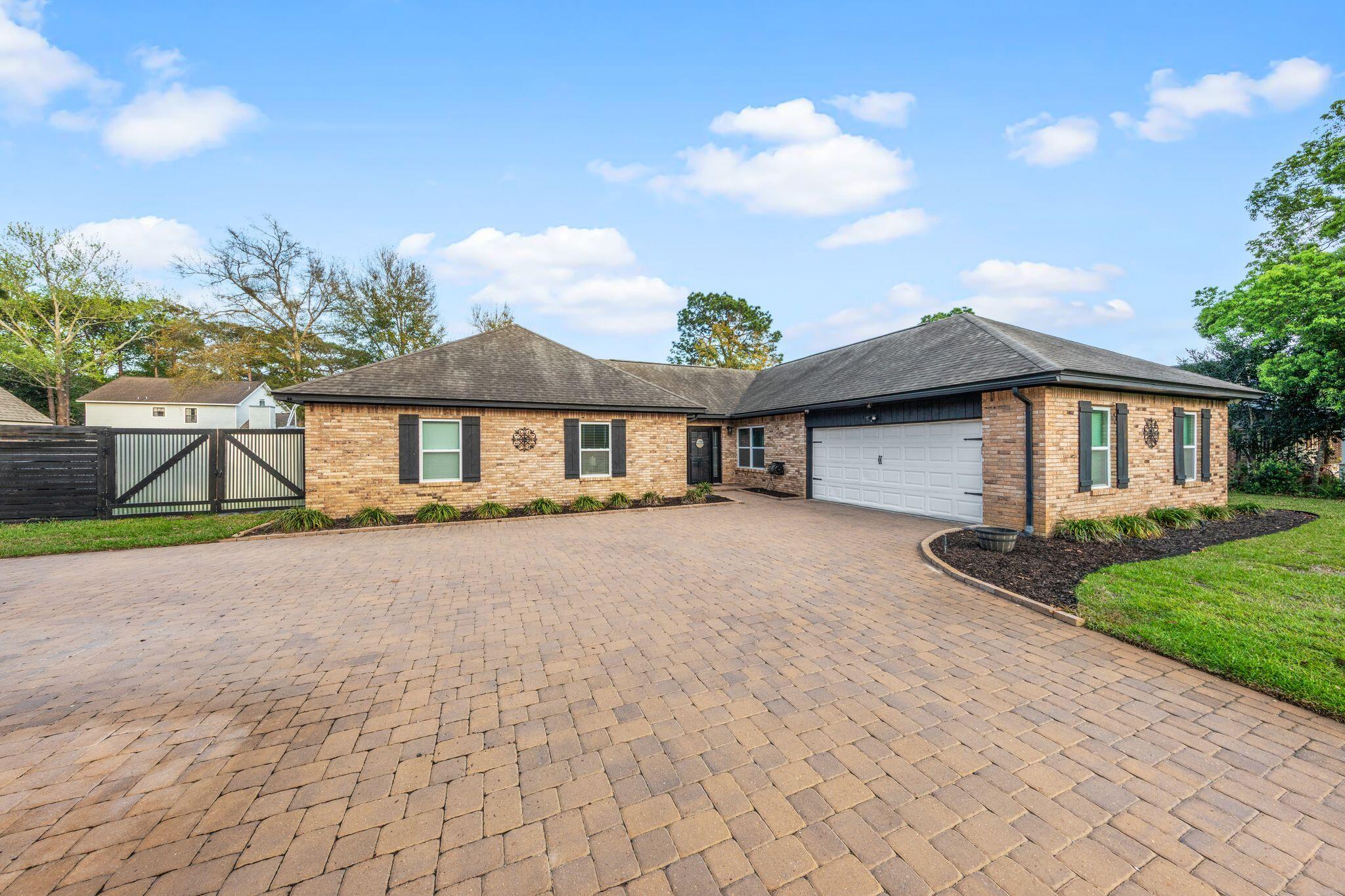 RAINTREE ESTATES - Residential