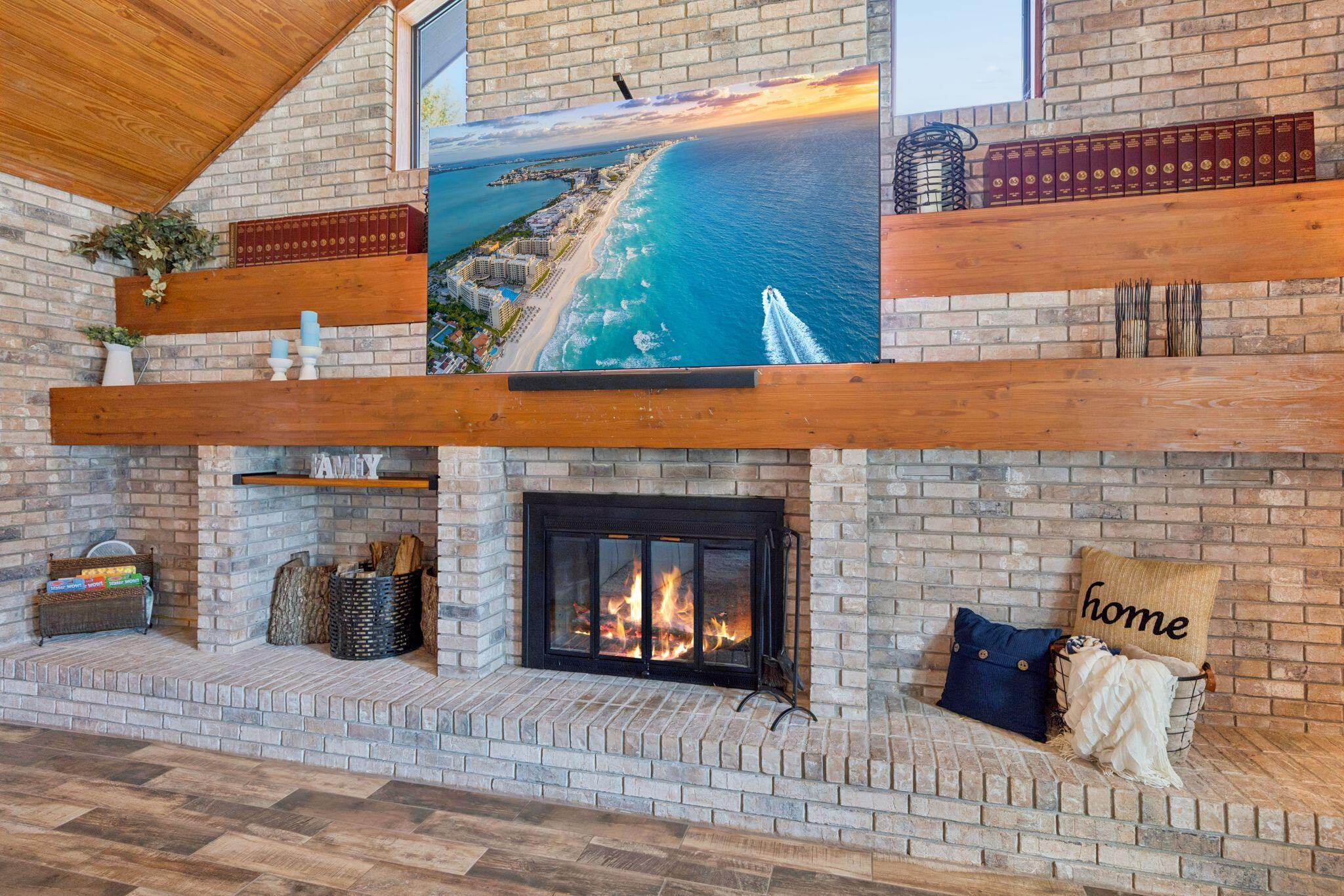 RAINTREE ESTATES - Residential