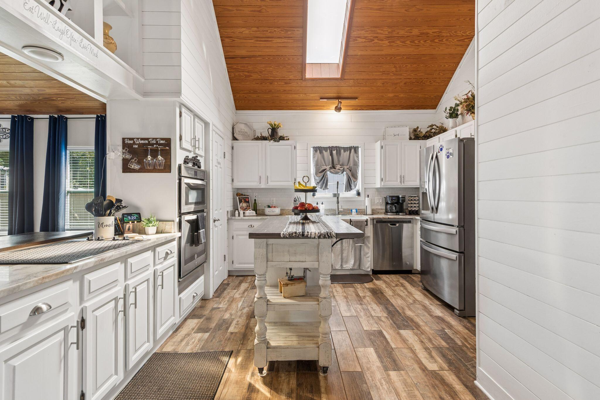 RAINTREE ESTATES - Residential