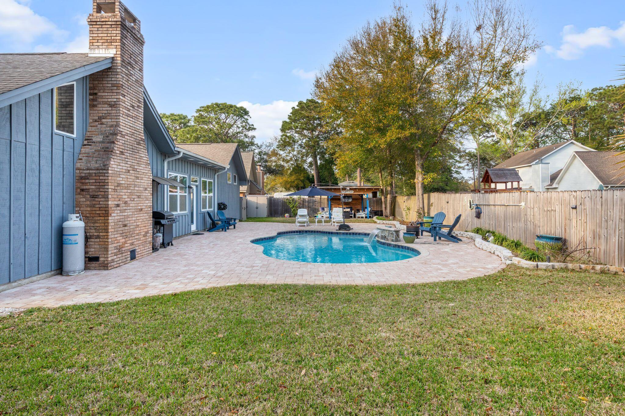 RAINTREE ESTATES - Residential