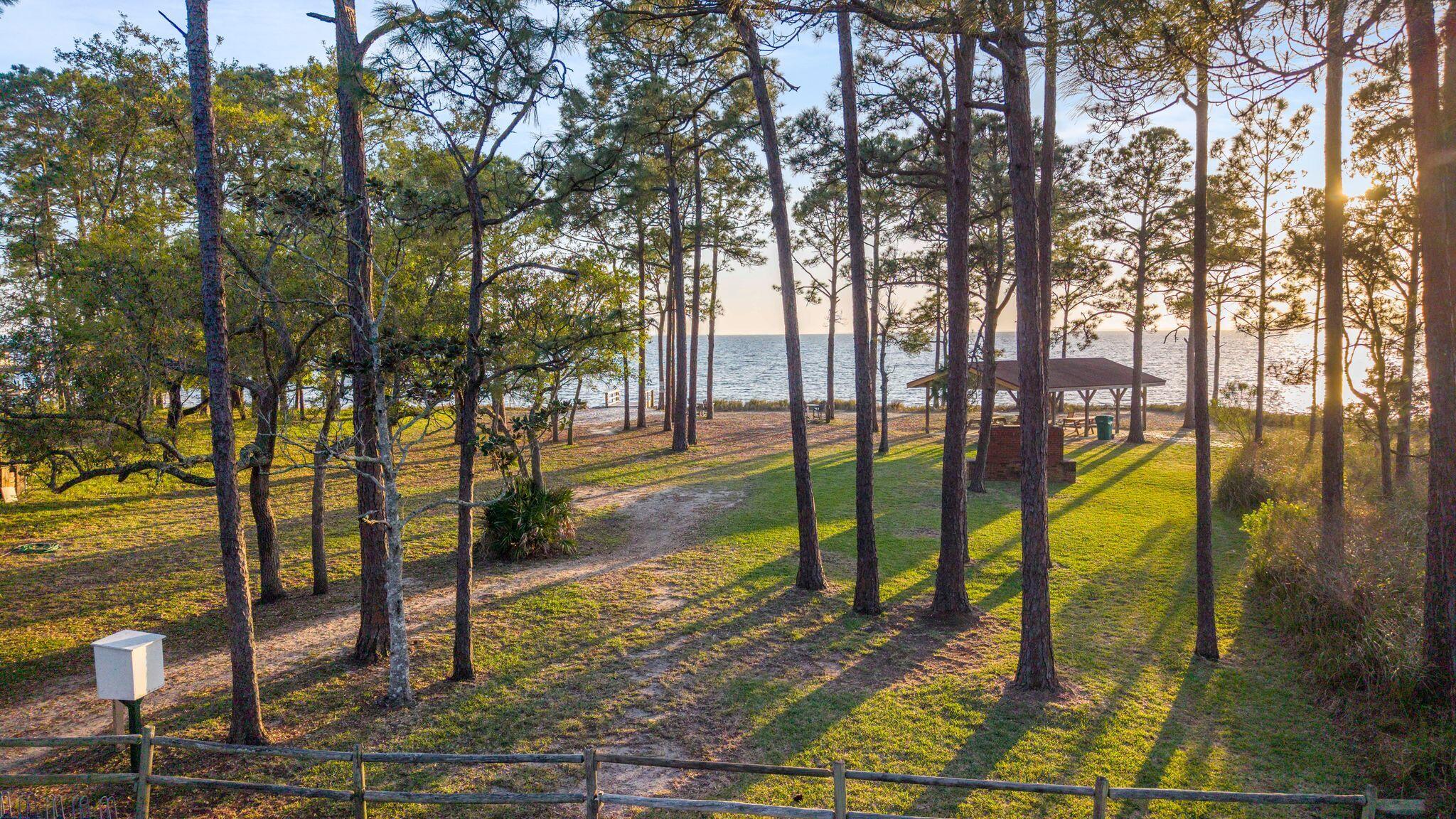 RAINTREE ESTATES - Residential