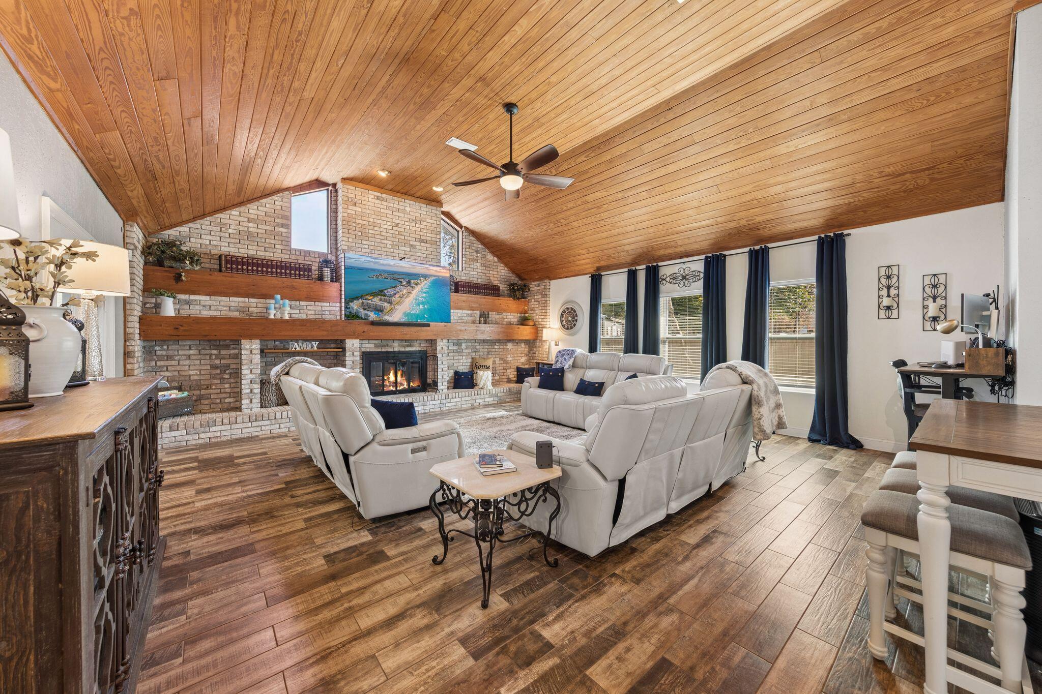 RAINTREE ESTATES - Residential