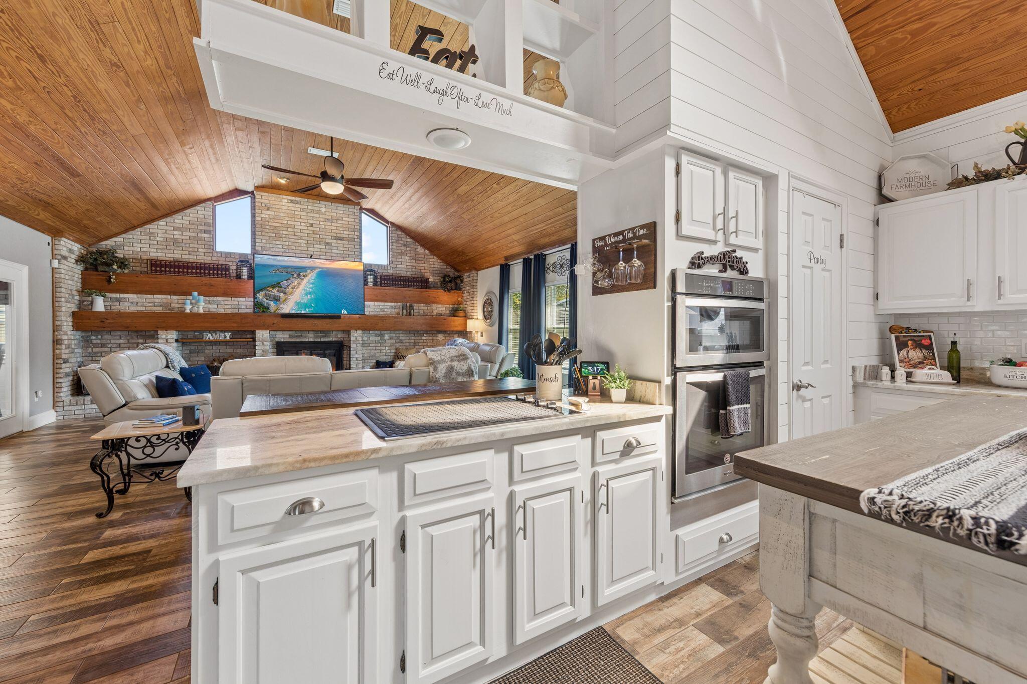 RAINTREE ESTATES - Residential