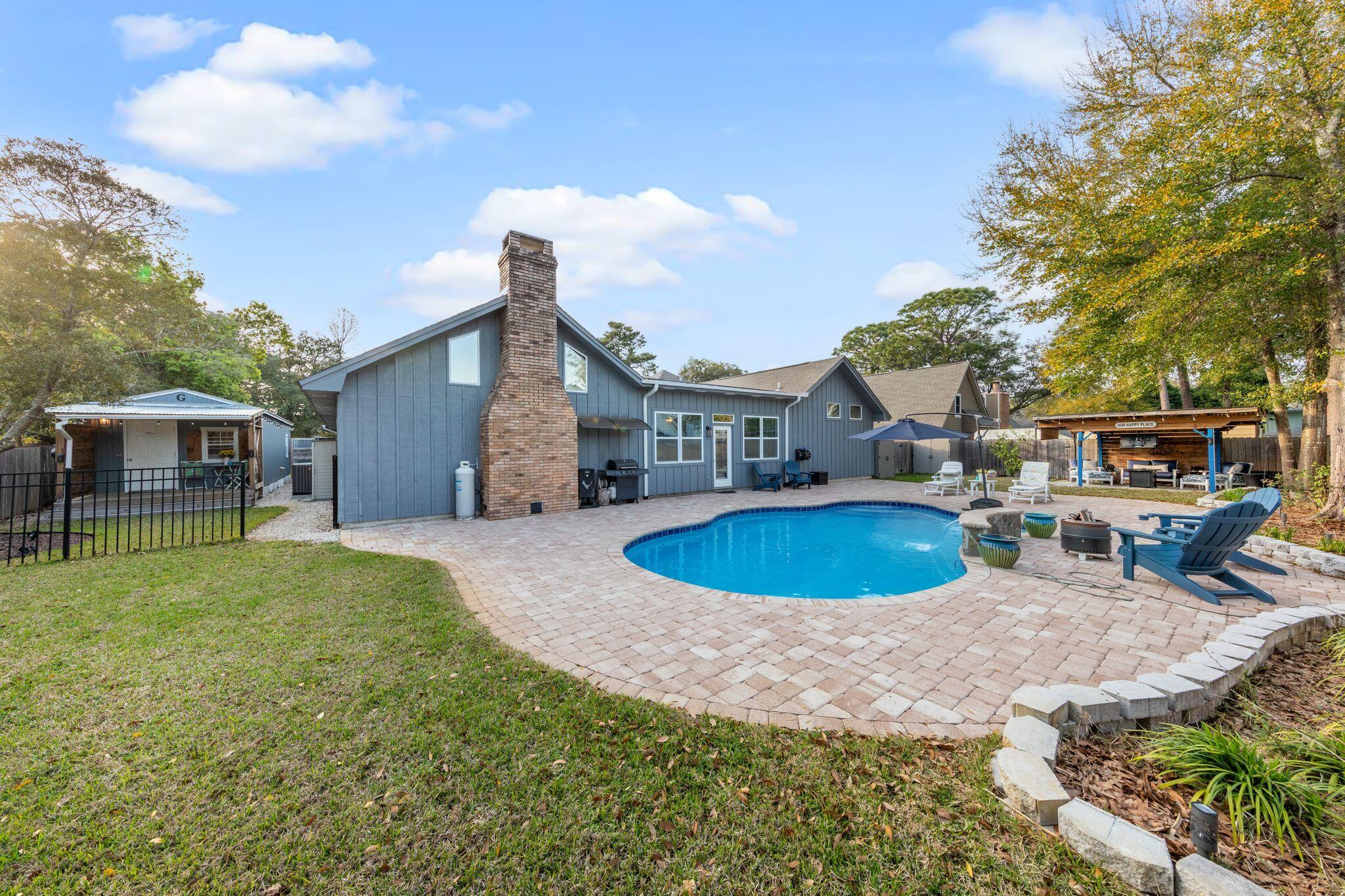 RAINTREE ESTATES - Residential