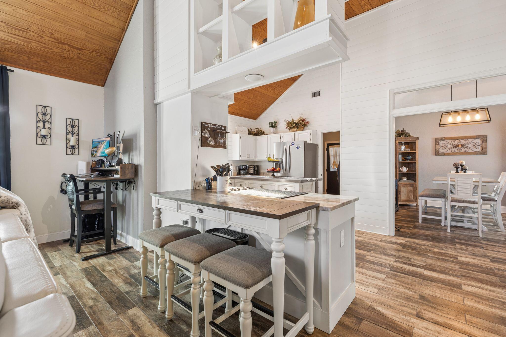 RAINTREE ESTATES - Residential