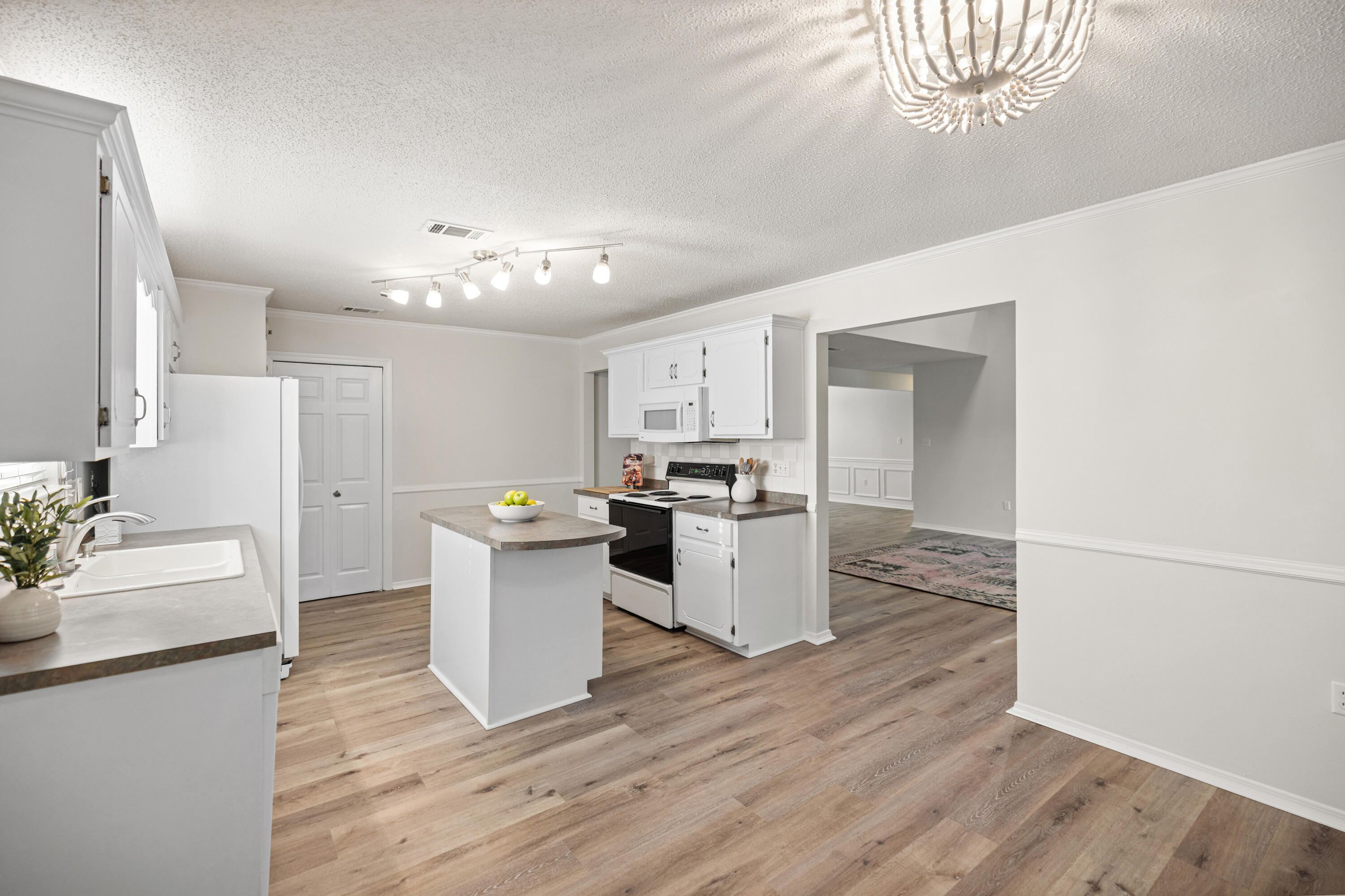 PARKWOOD ESTATES PH 7 - Residential