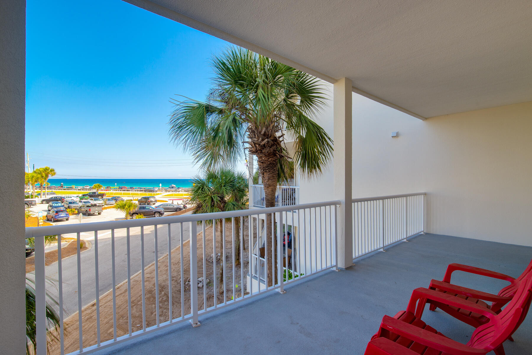 CRYSTAL VIEW CONDO - Residential