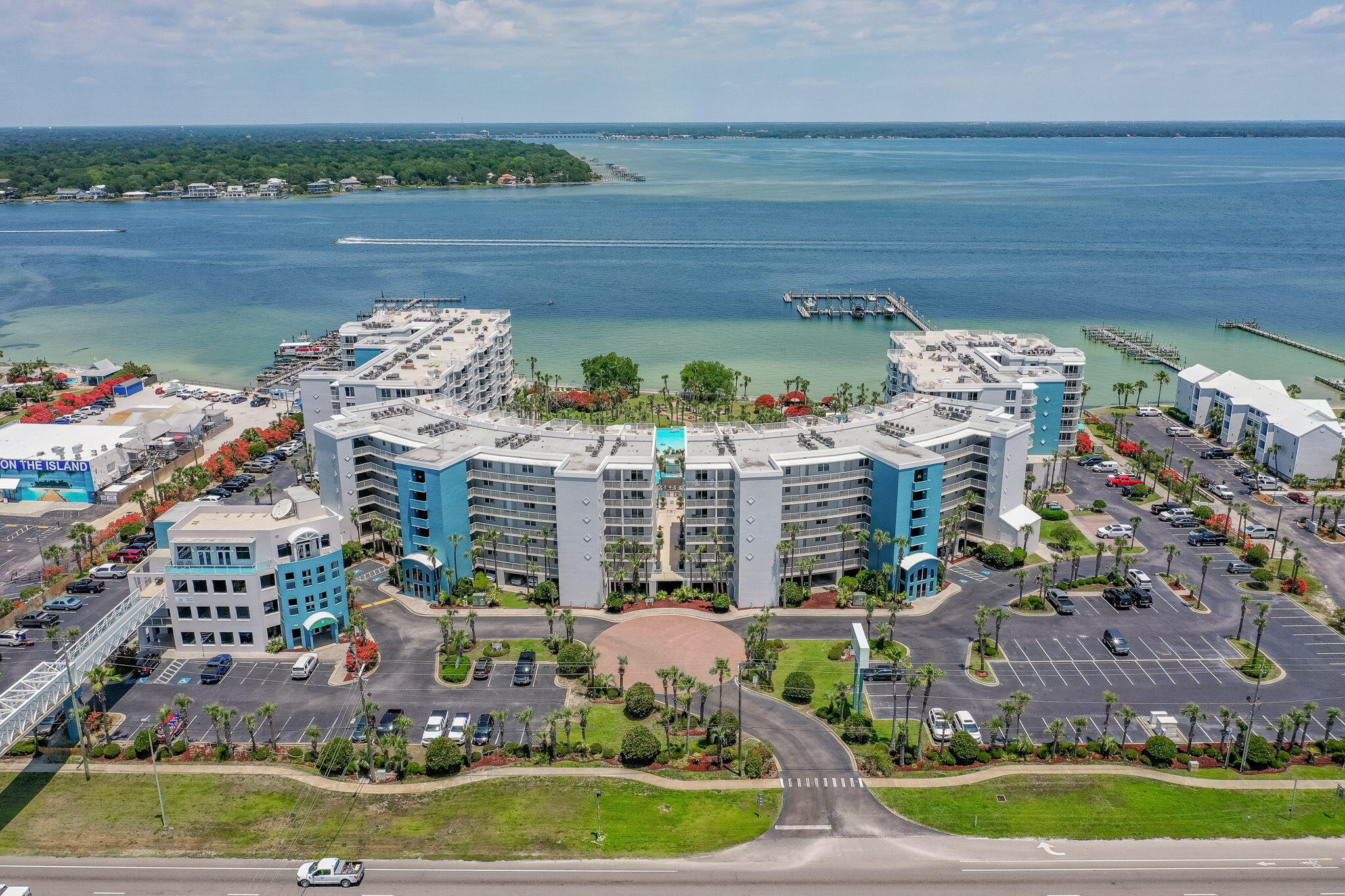 DESTIN WEST BEACH AND BAY RESORT - Residential