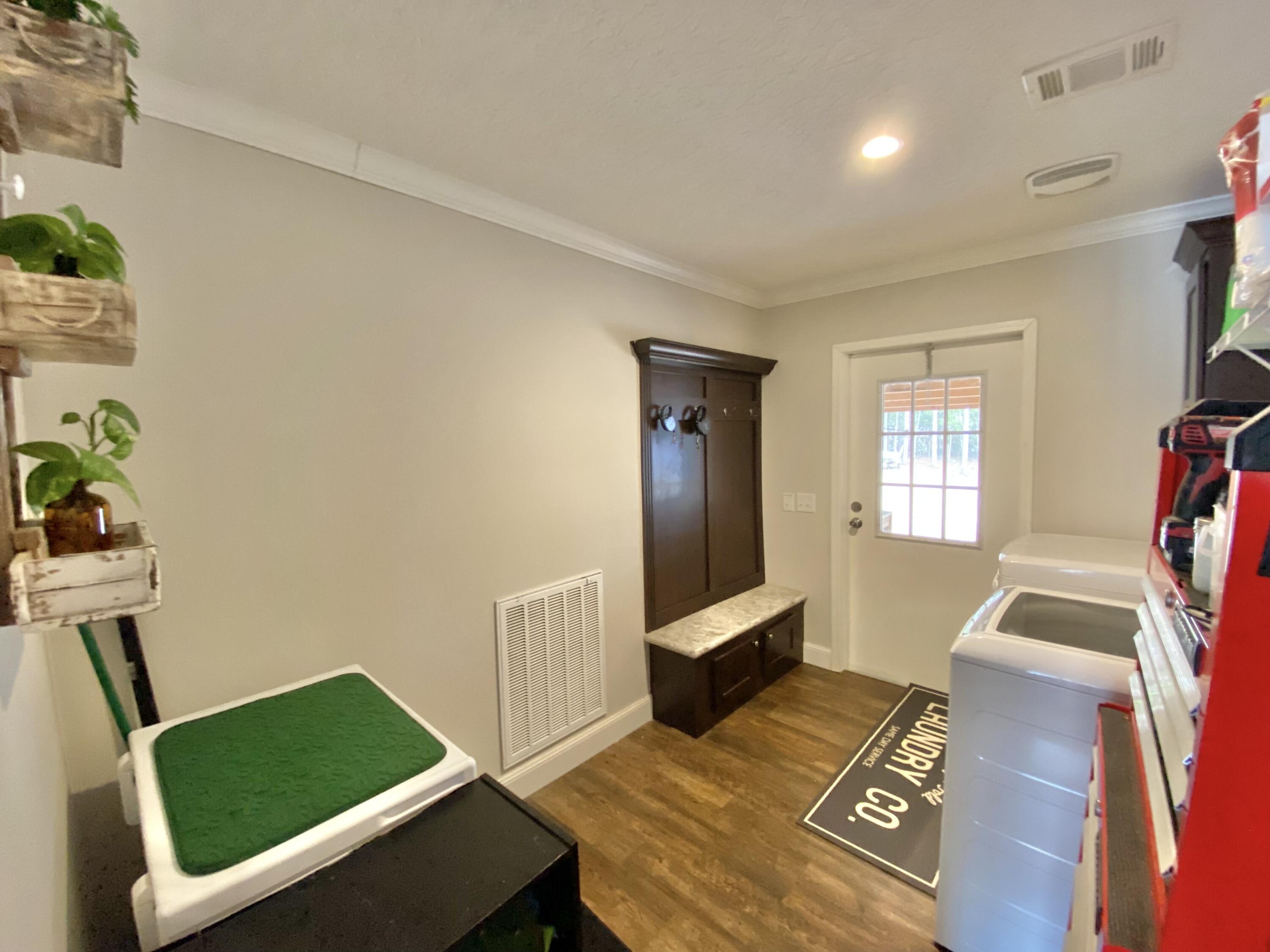 Juniper Lake Estates, Unit 6 of Oakwood Hills - Residential