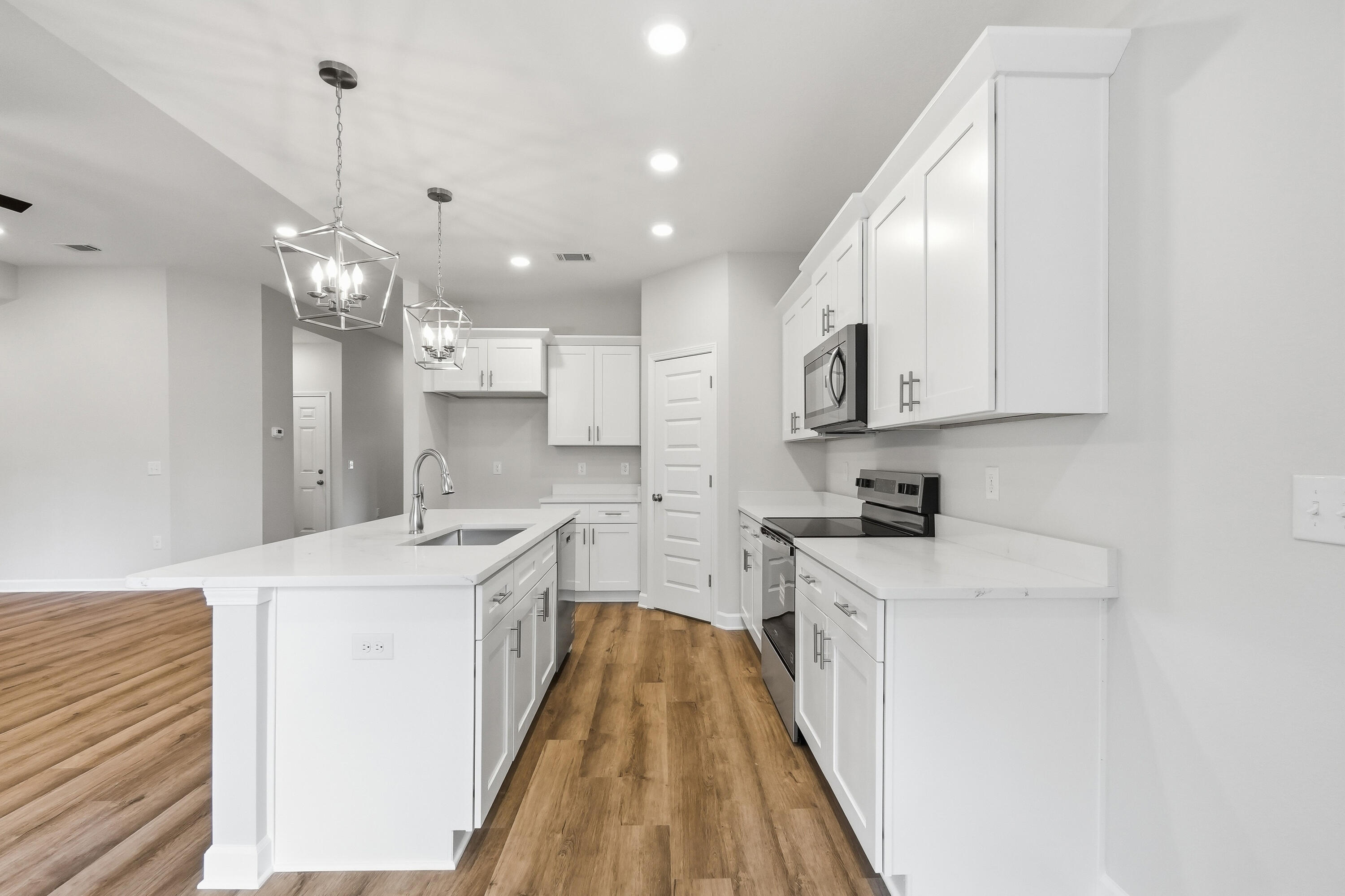 MCCARTHY ESTATES - Residential