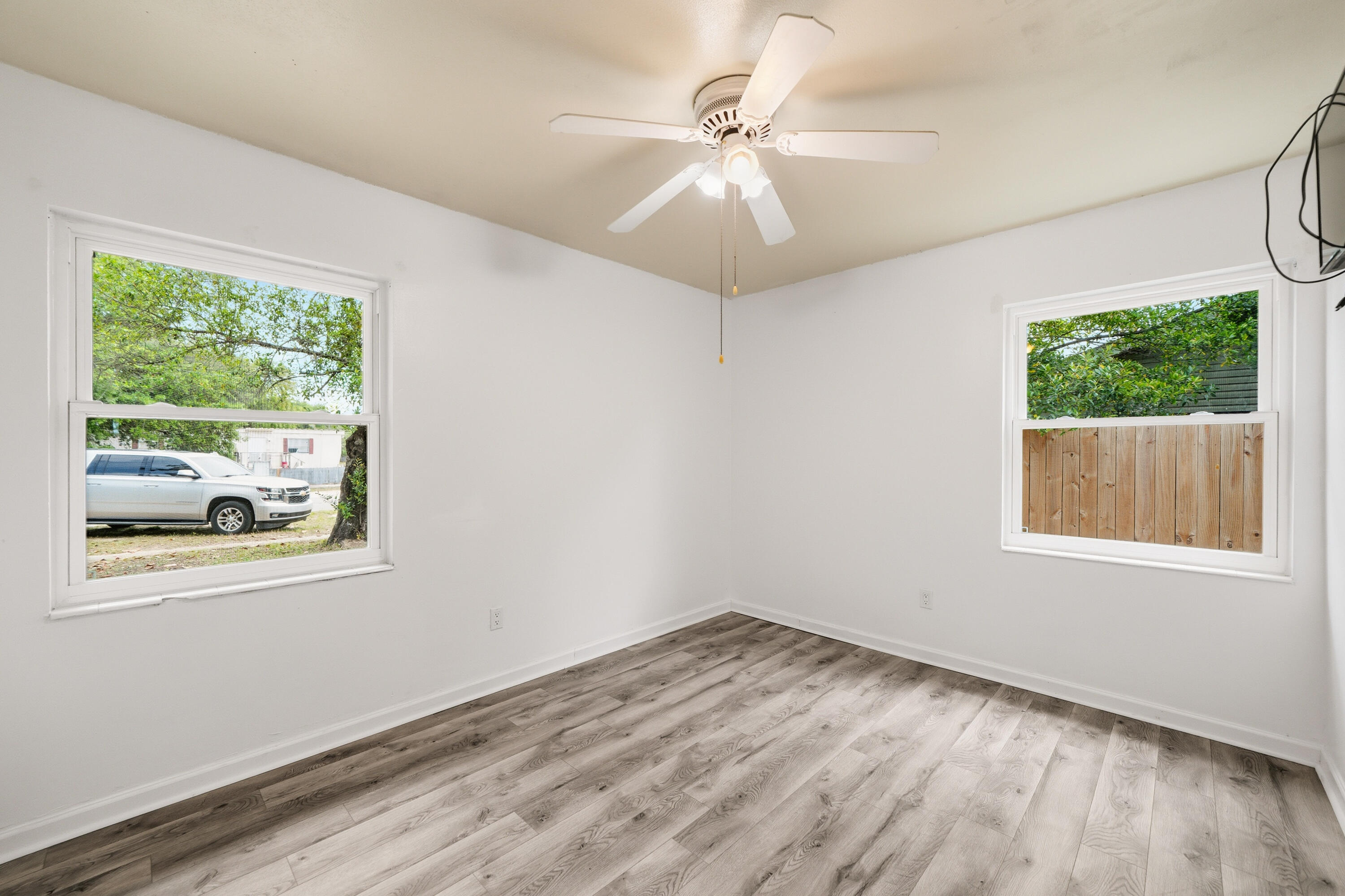 CAROL ANNE MANOR 1ST ADDN - Residential