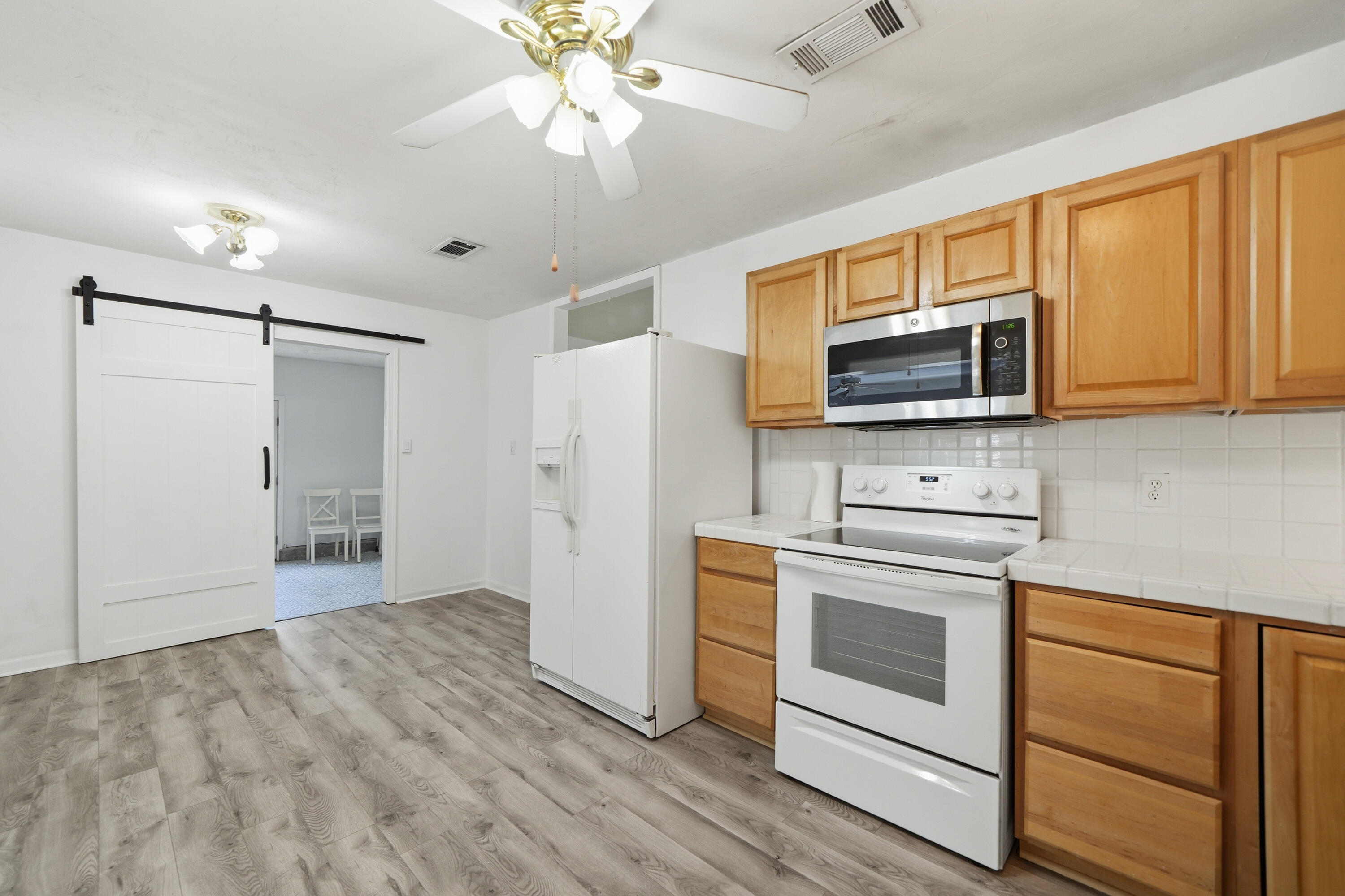 CAROL ANNE MANOR 1ST ADDN - Residential