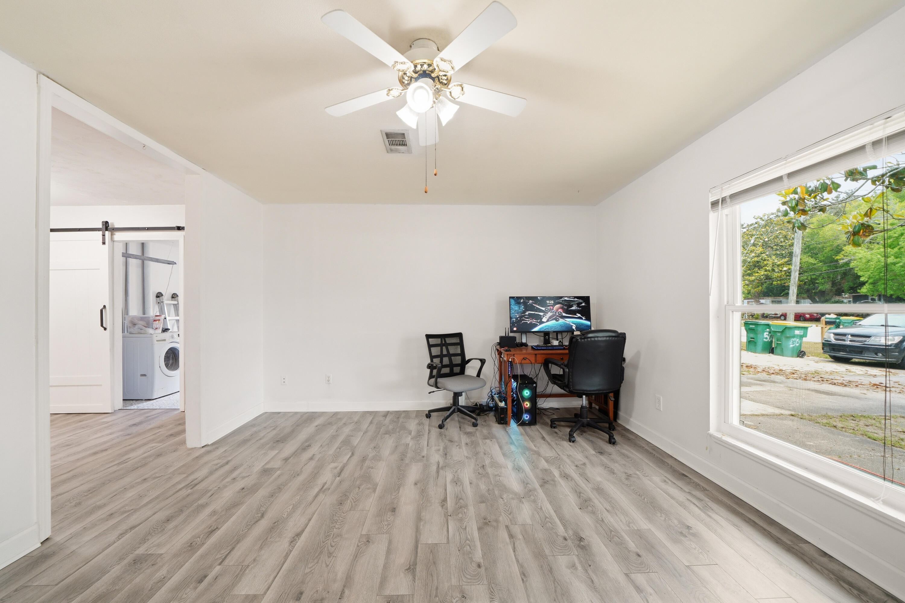 CAROL ANNE MANOR 1ST ADDN - Residential