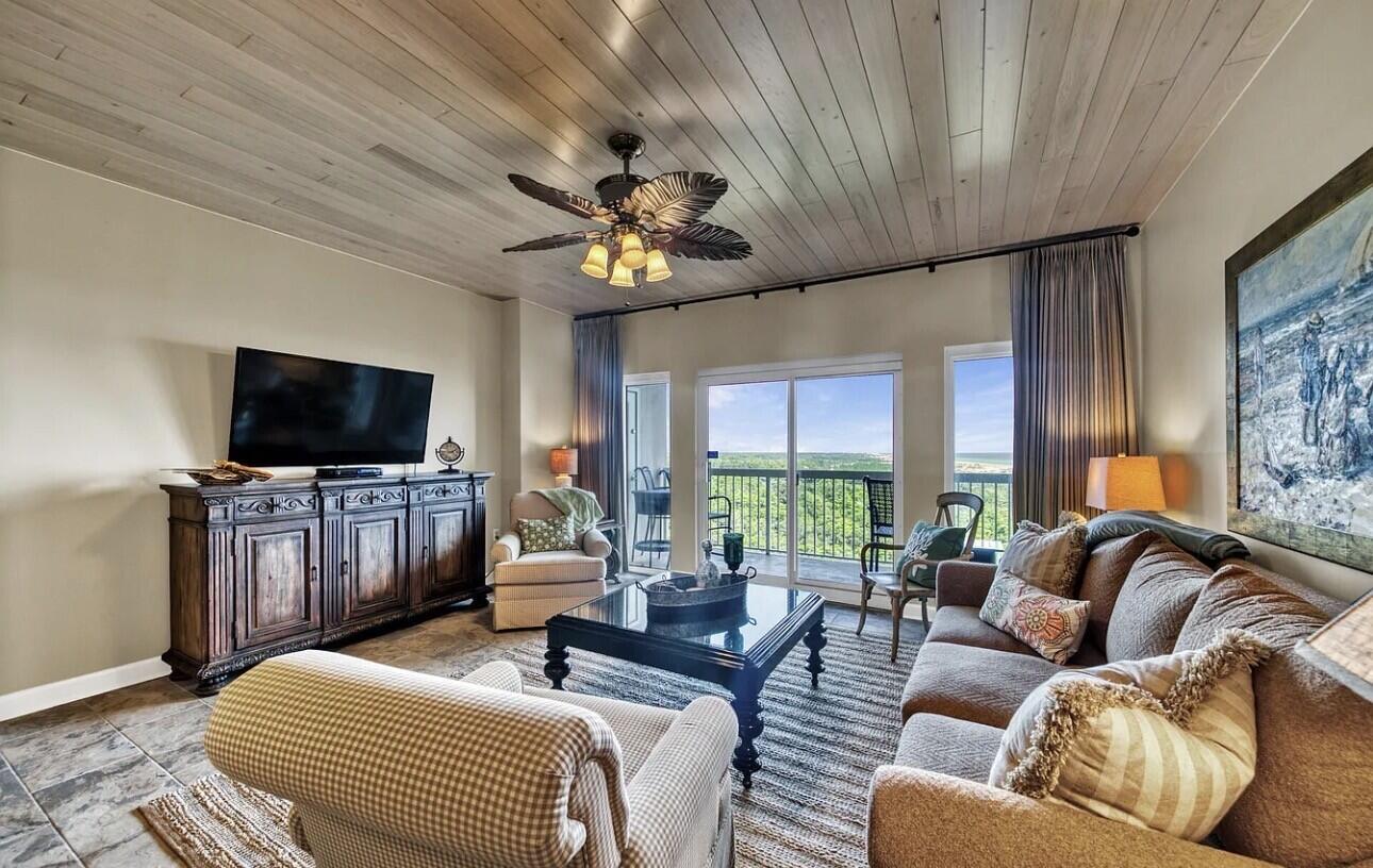 SUMMIT AT TOPS'L (THE) - Residential