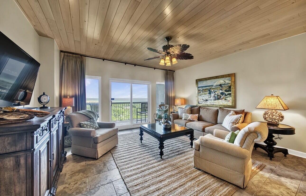 SUMMIT AT TOPS'L (THE) - Residential