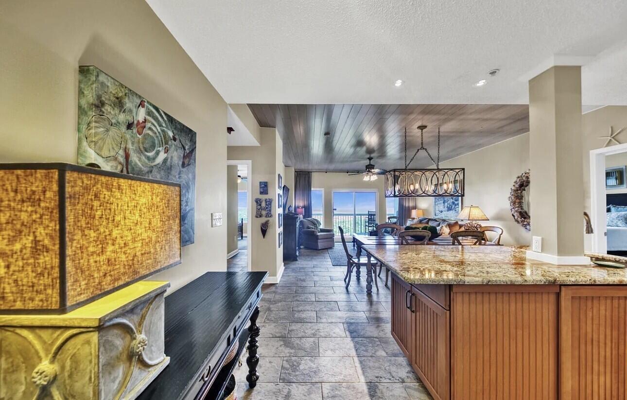 SUMMIT AT TOPS'L (THE) - Residential