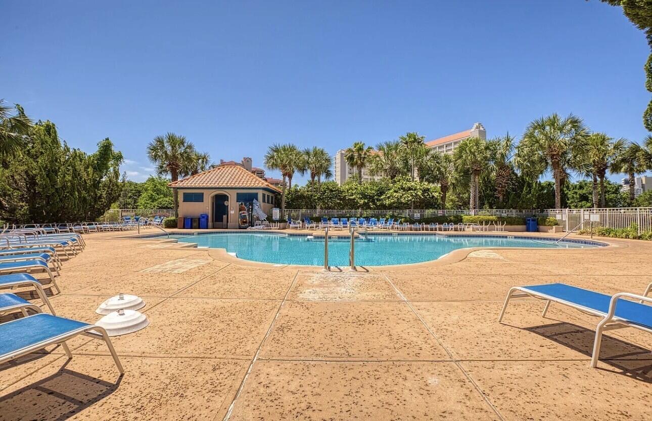 SUMMIT AT TOPS'L (THE) - Residential