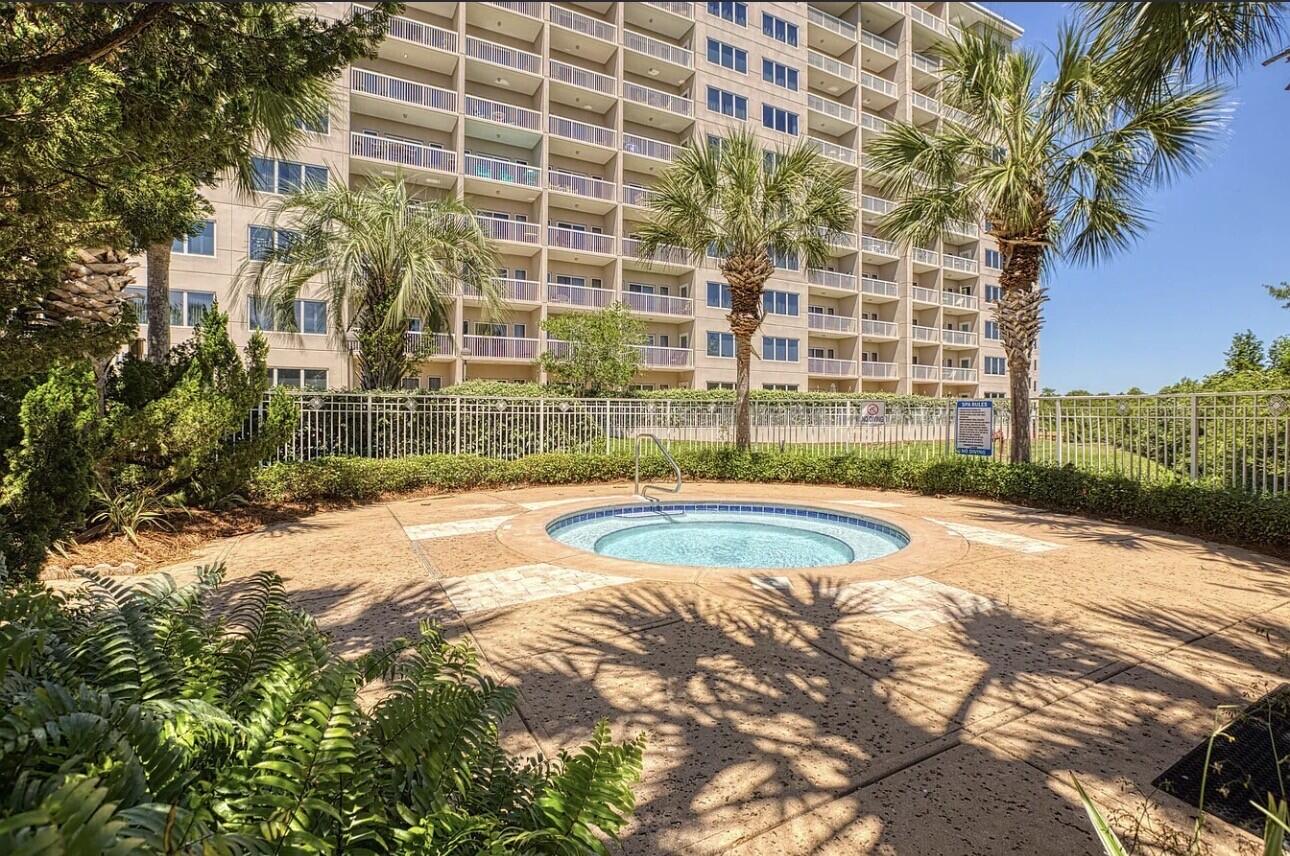 SUMMIT AT TOPS'L (THE) - Residential