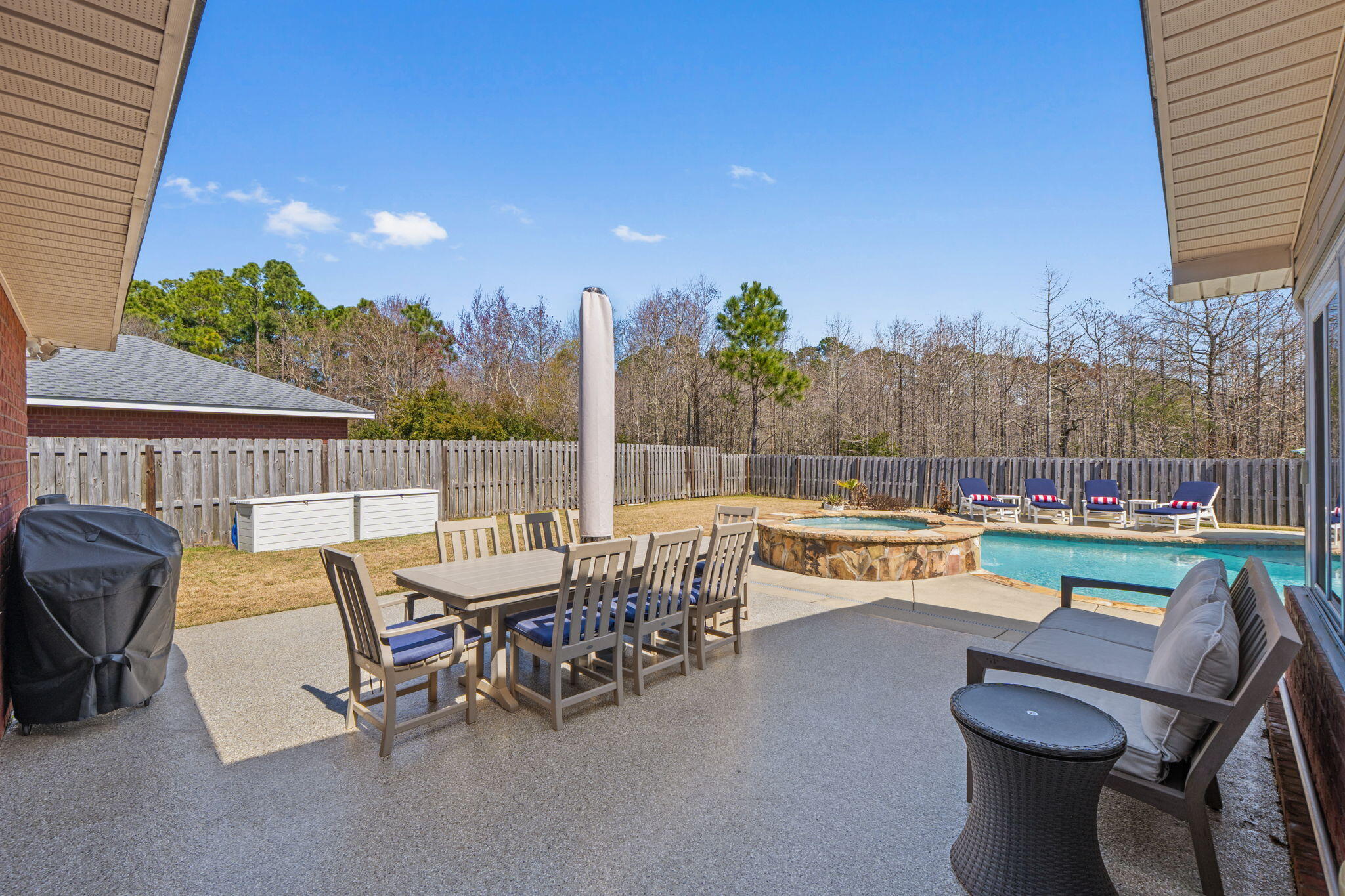 WOODLAWN HEIGHTS - Residential