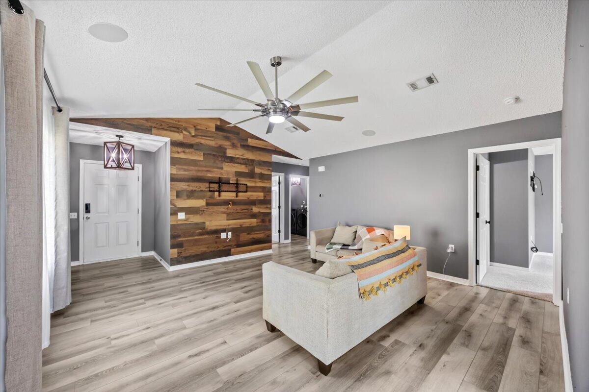 5589 Shadow Shore Place