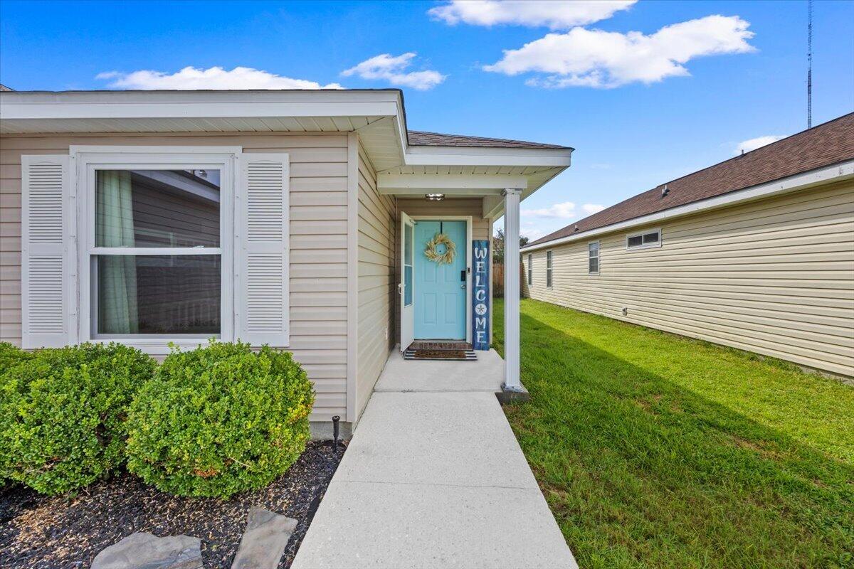 5589 Shadow Shore Place