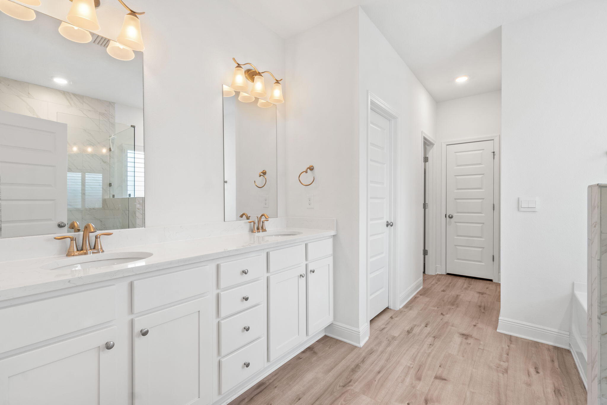 TIERRA VERDE - Residential