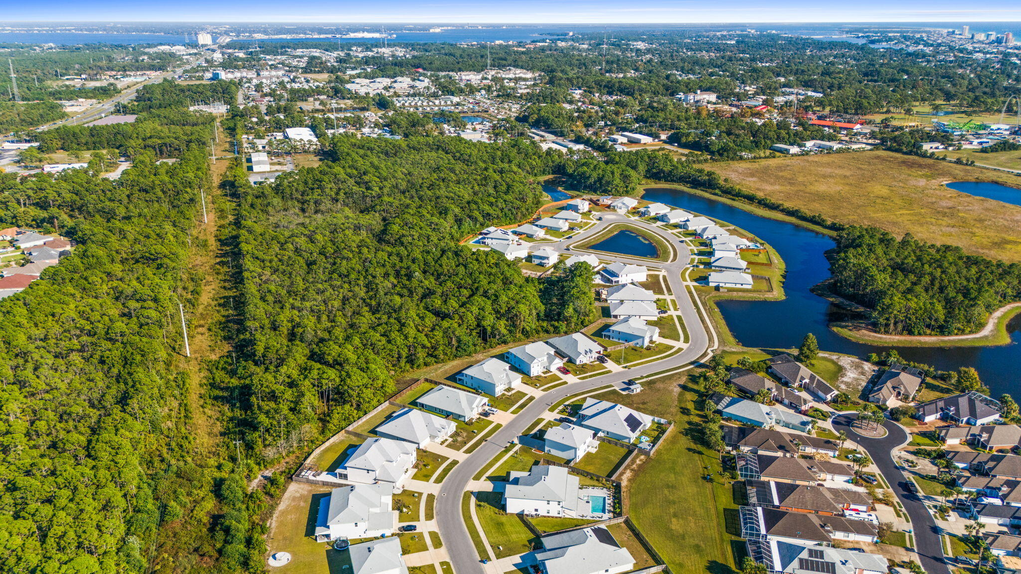 TIERRA VERDE - Residential