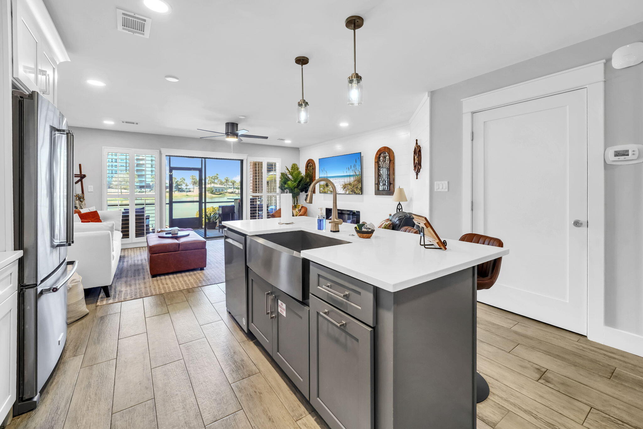 SEASCAPE CONDO PH 7 - Residential