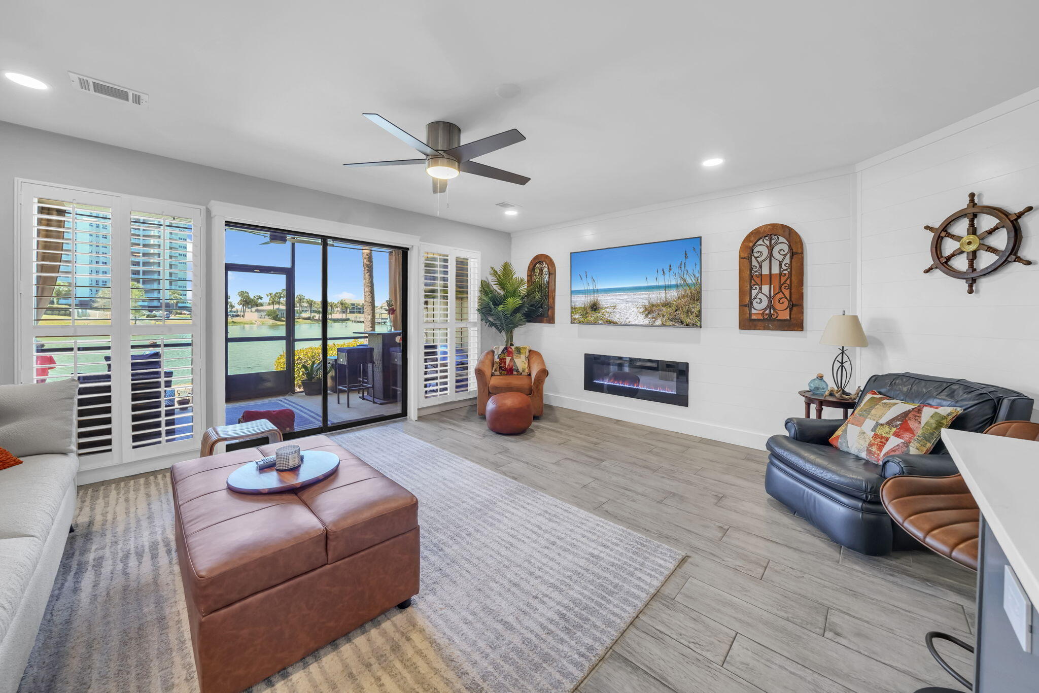 SEASCAPE CONDO PH 7 - Residential